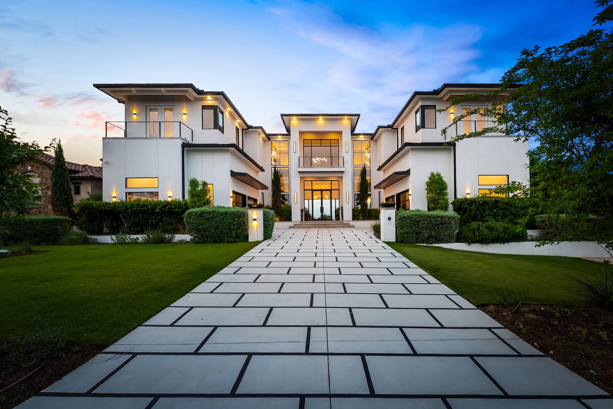 912 Watercliffe