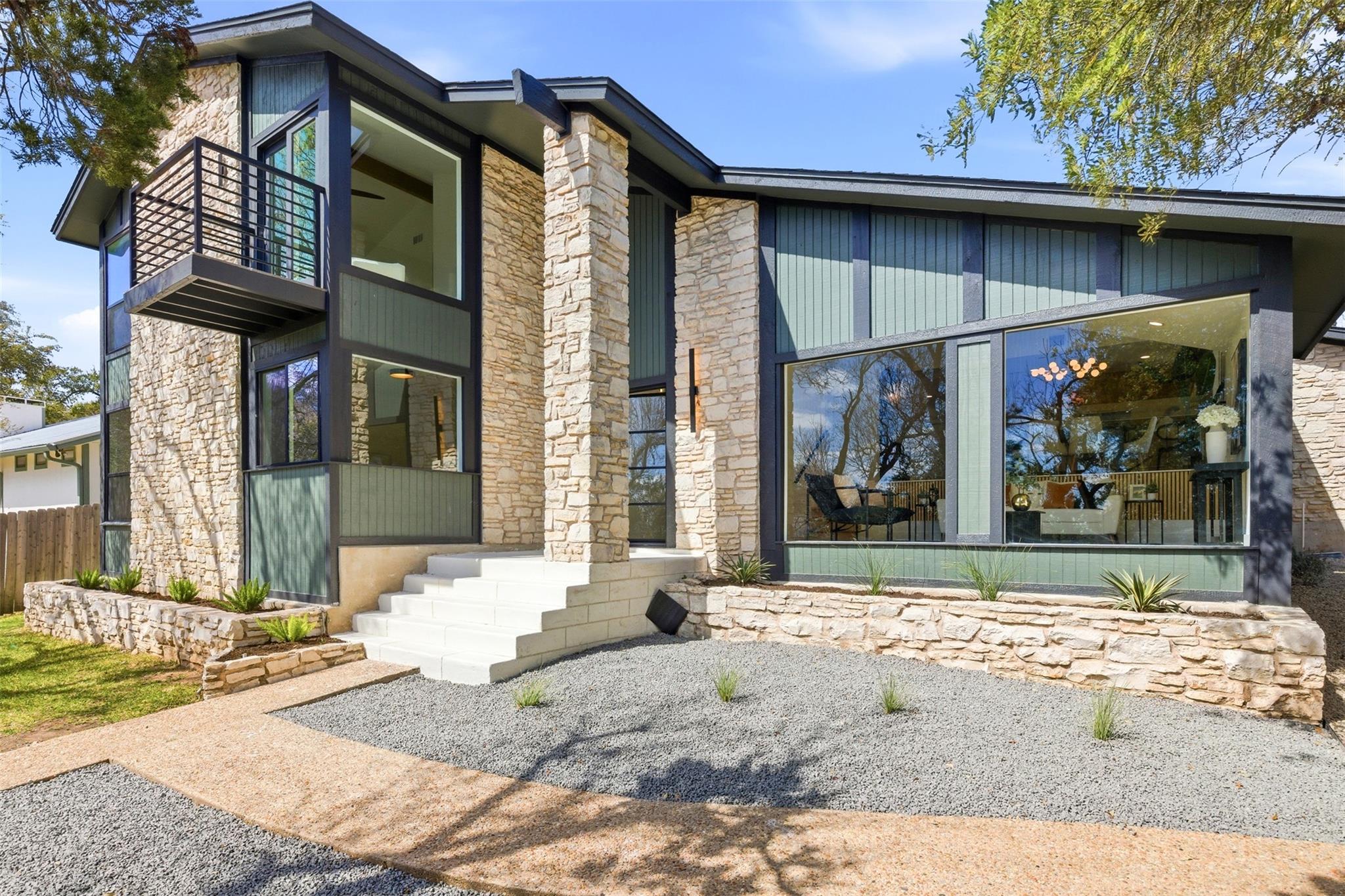 Single Family Residence