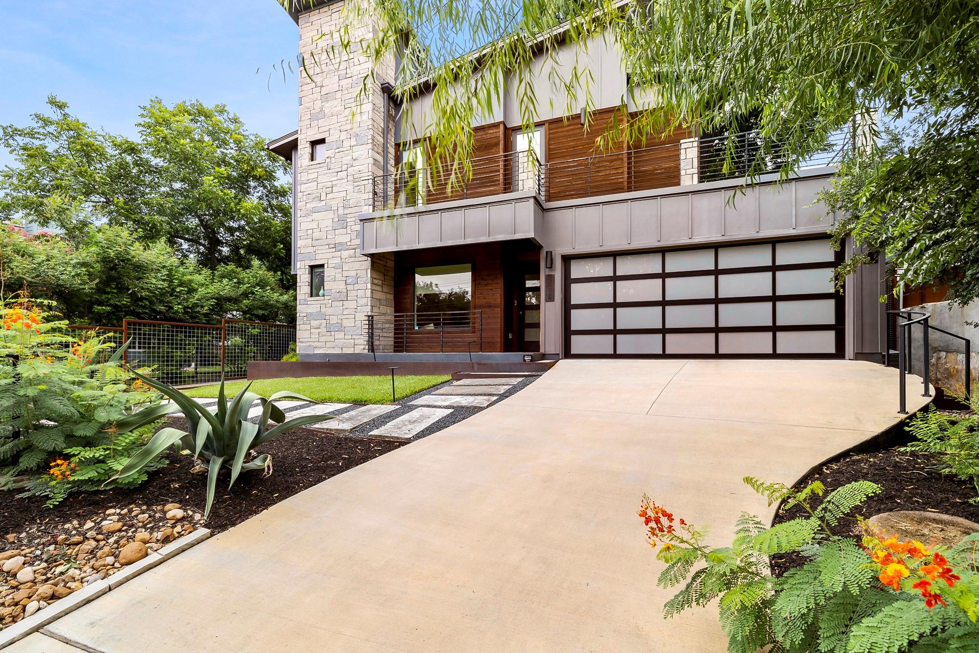 Single Family Residence