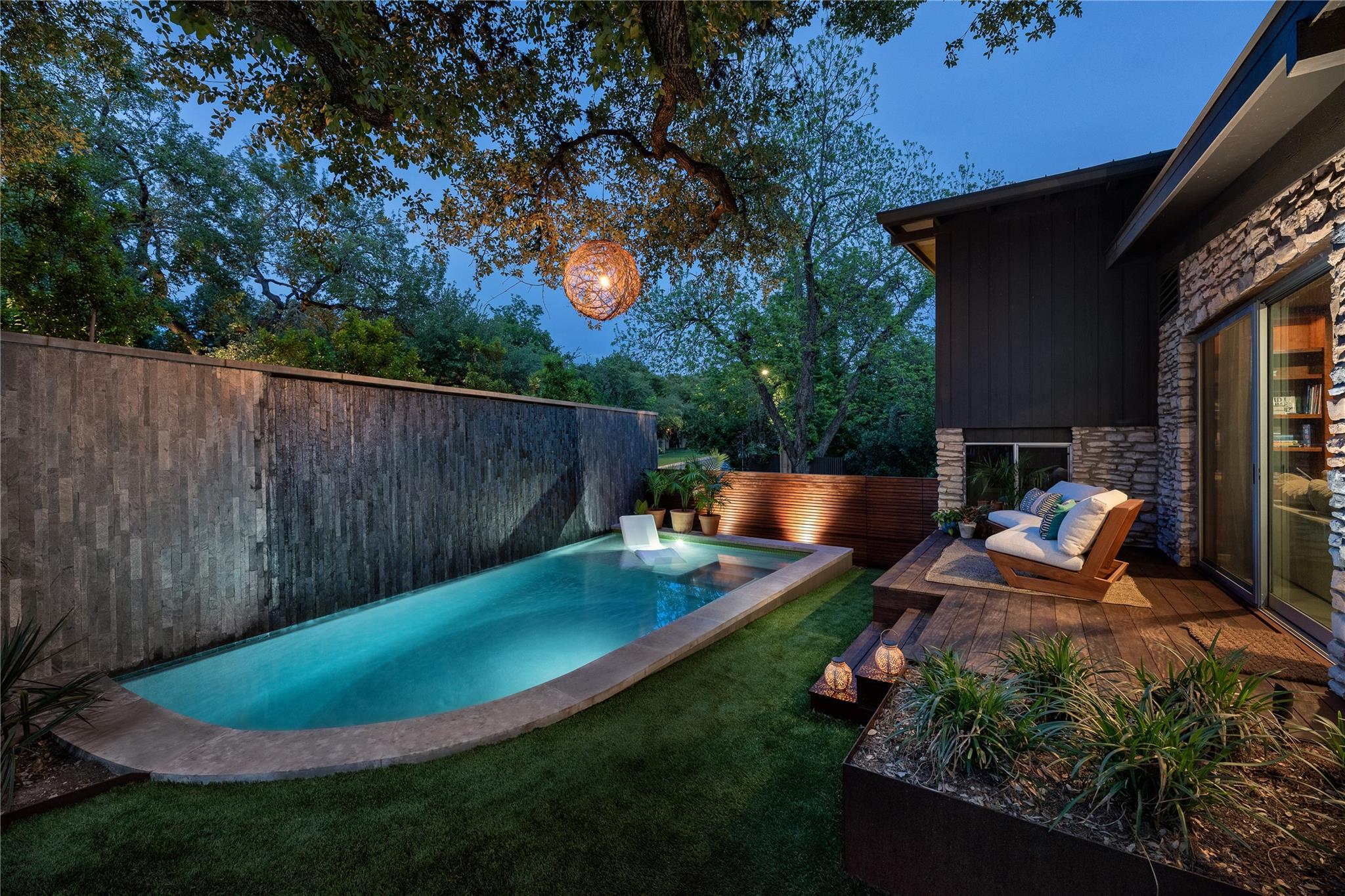 Single Family Residence