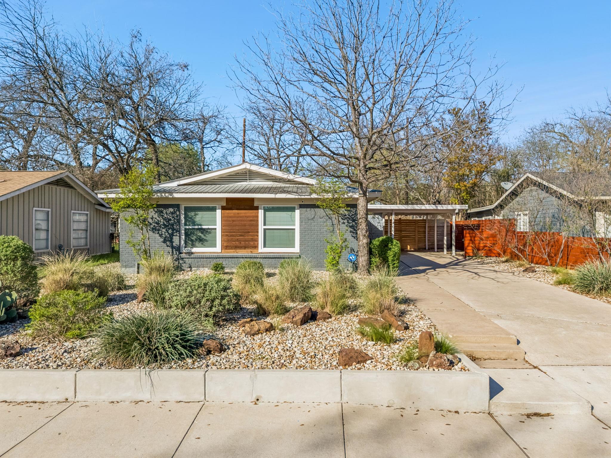 Single Family Residence