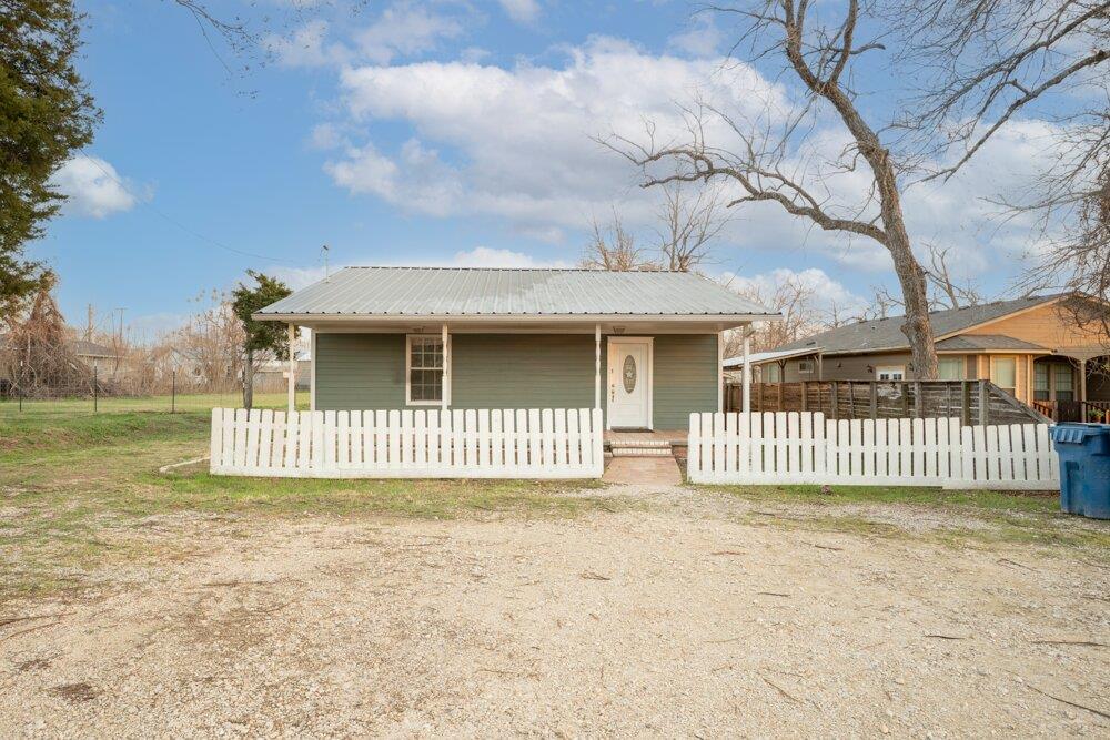 Single Family Residence