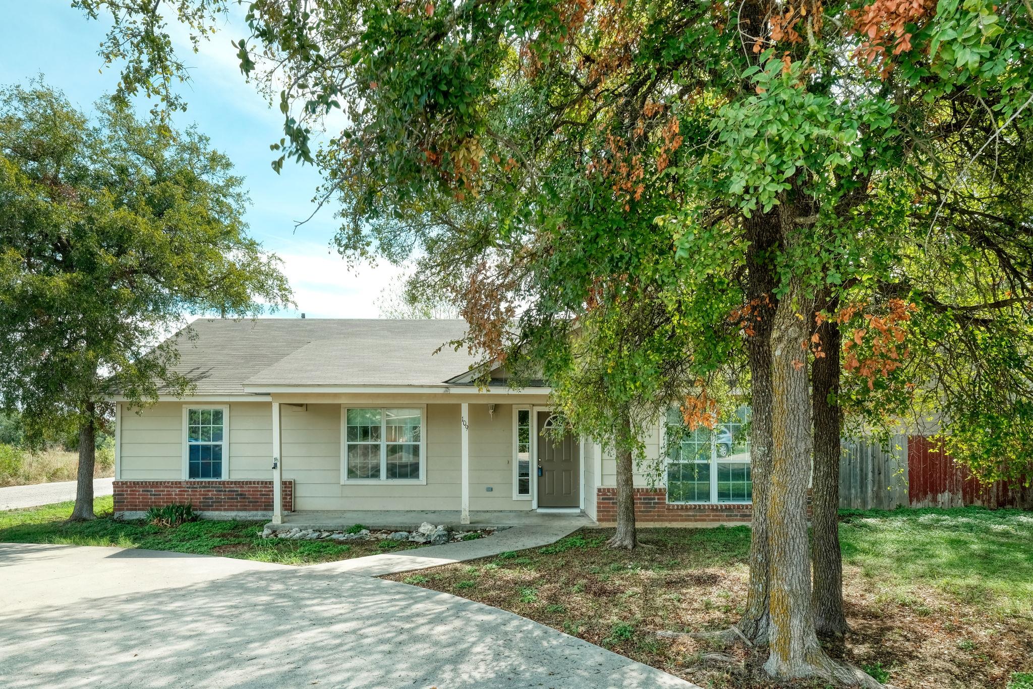 109 Castleberry