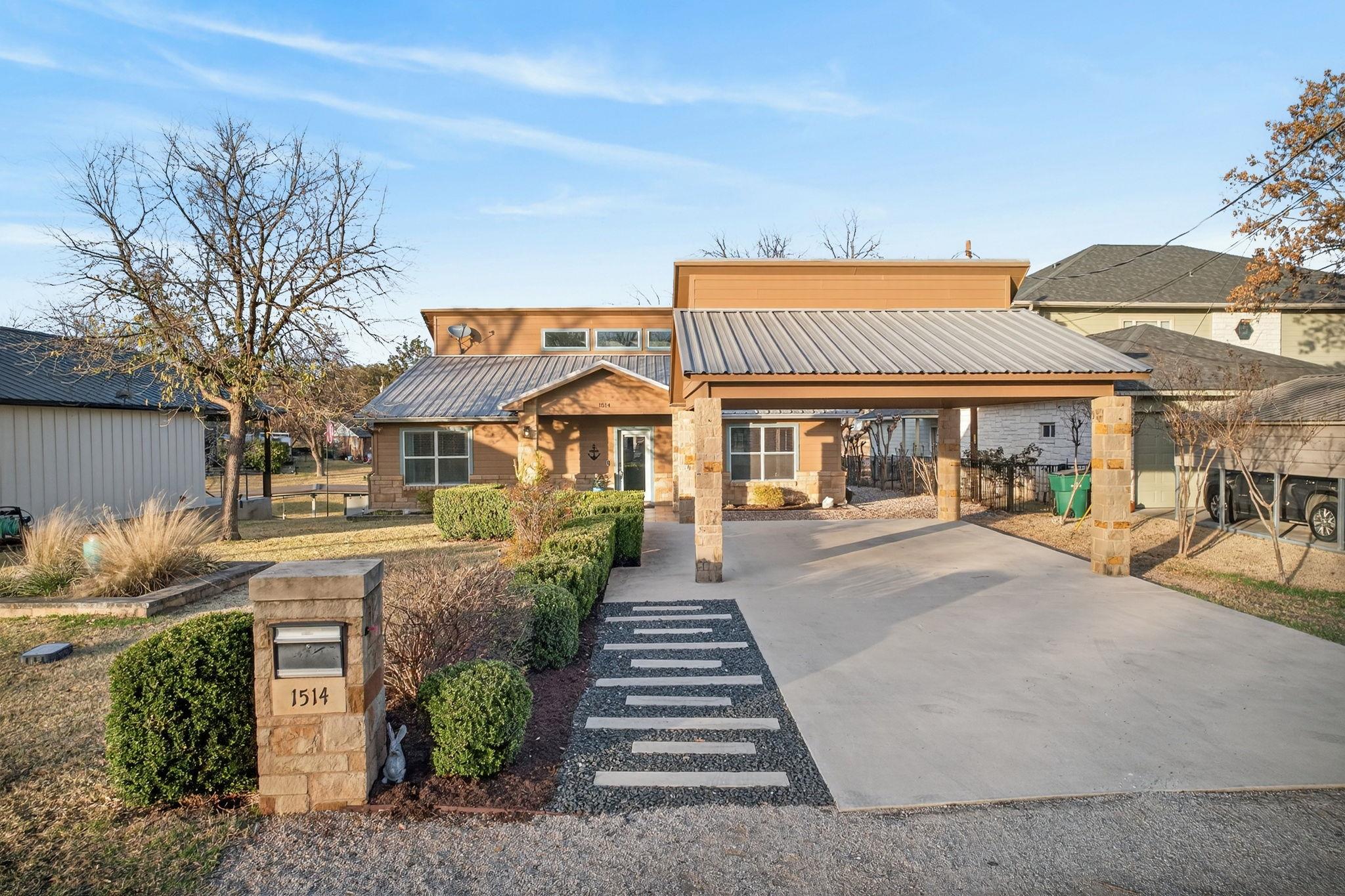 Single Family Residence