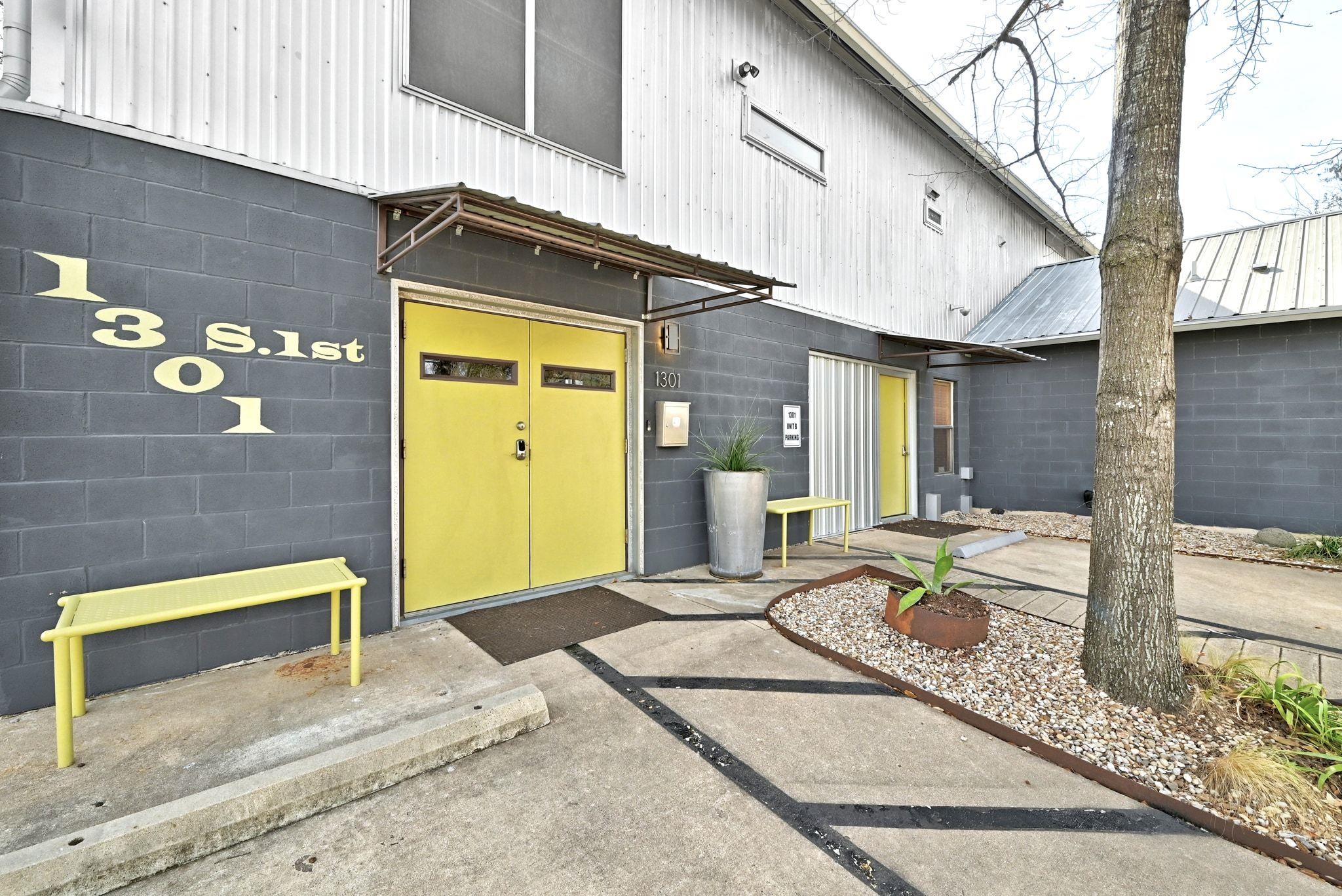 Single Family Residence