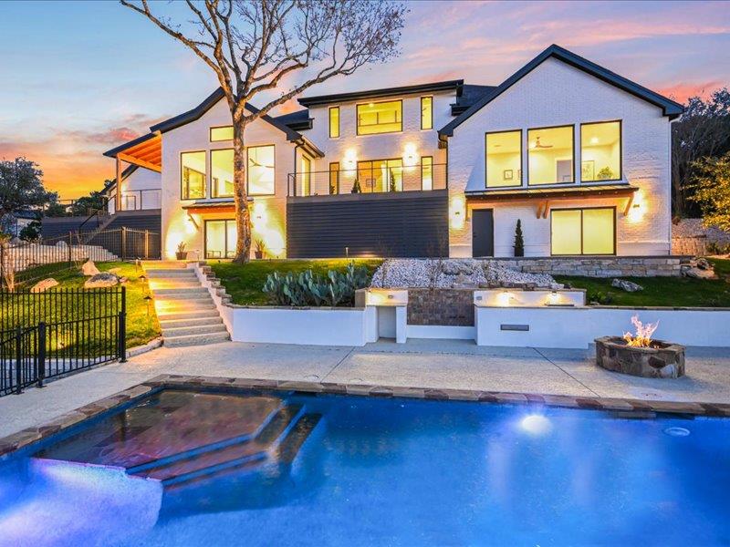 Single Family Residence