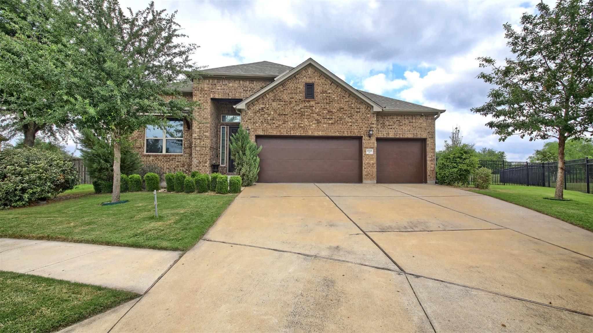 Single Family Residence