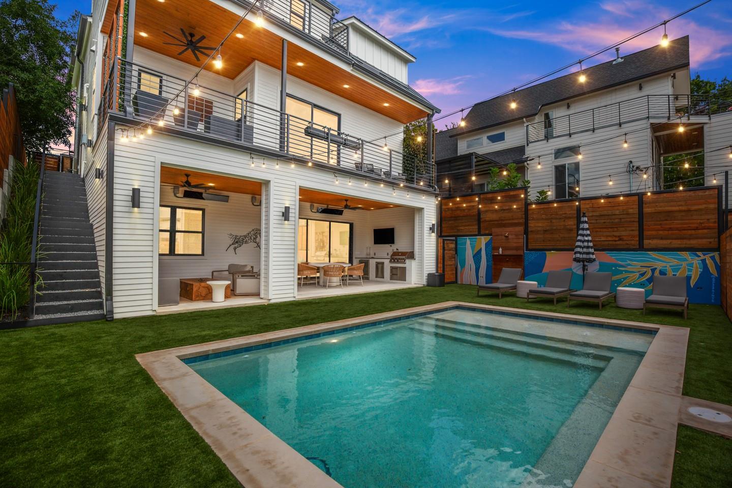 Single Family Residence