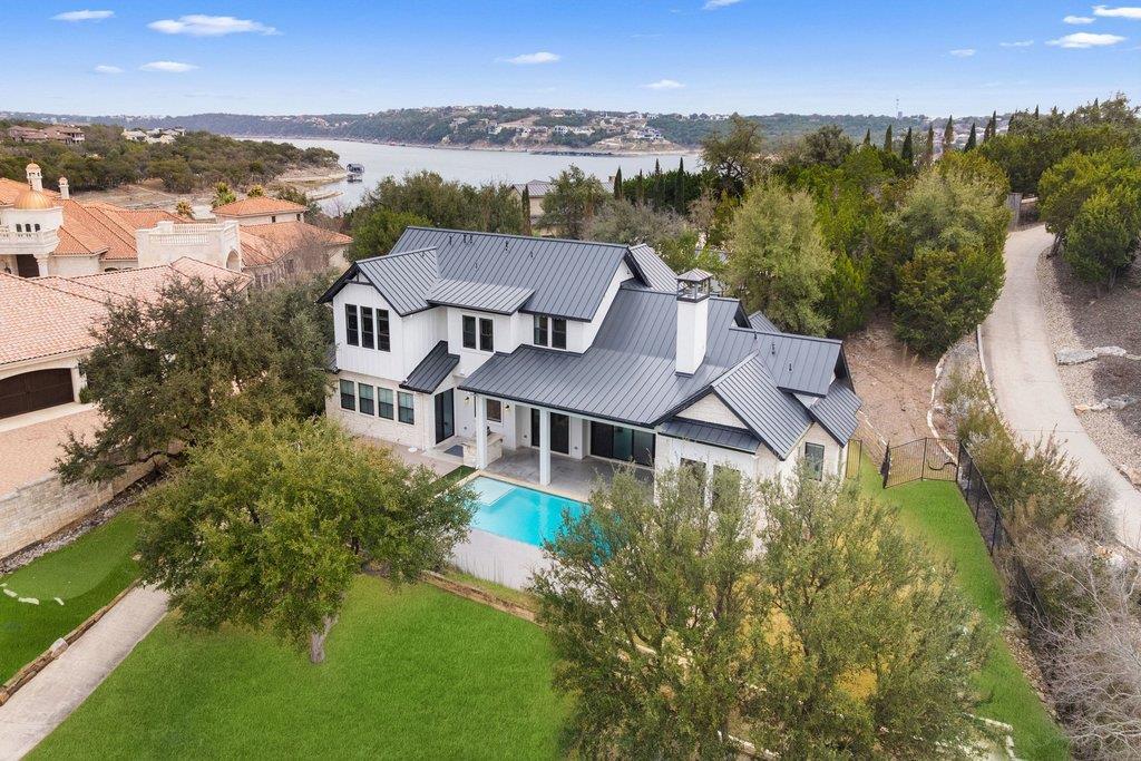 Single Family Residence