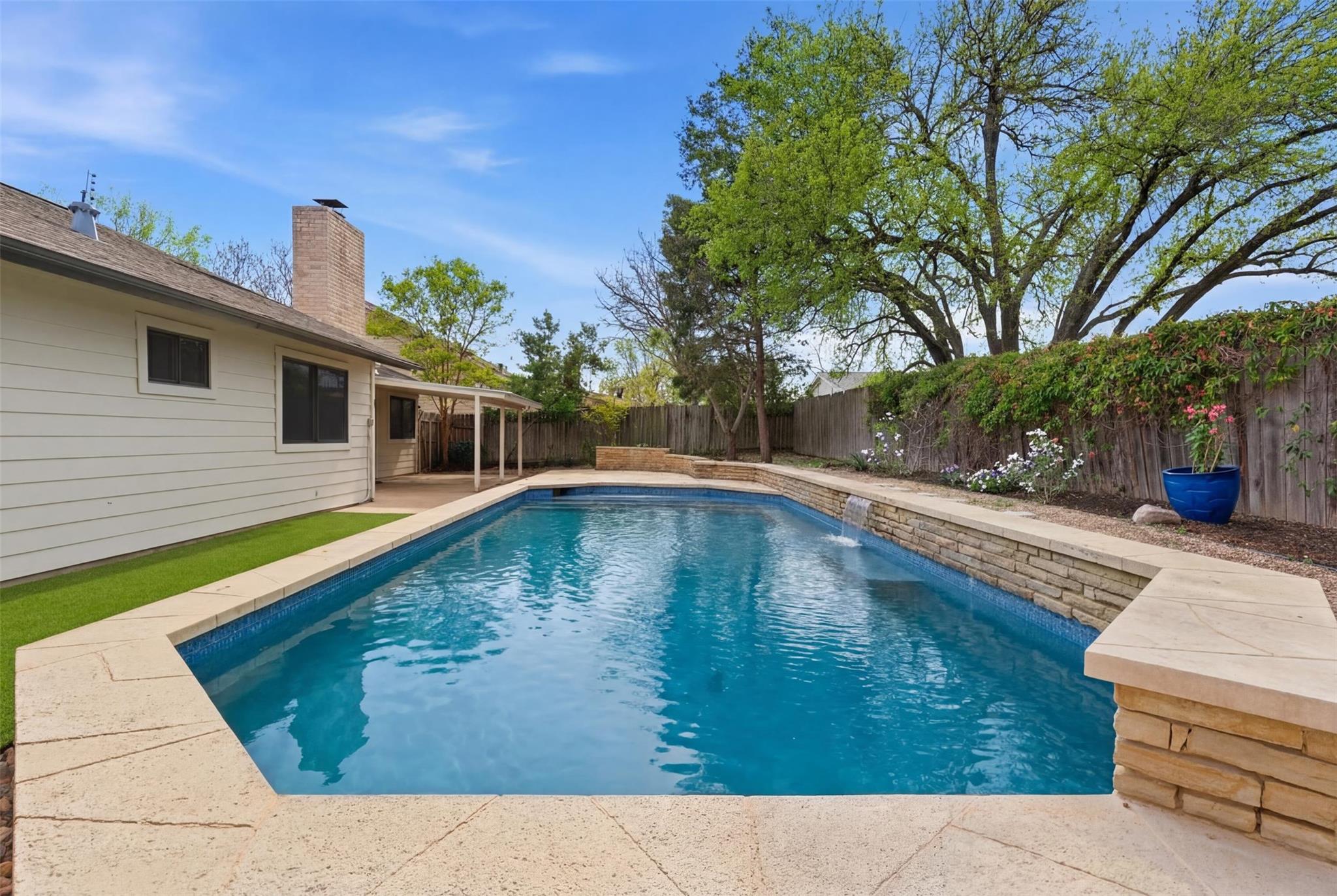 Single Family Residence