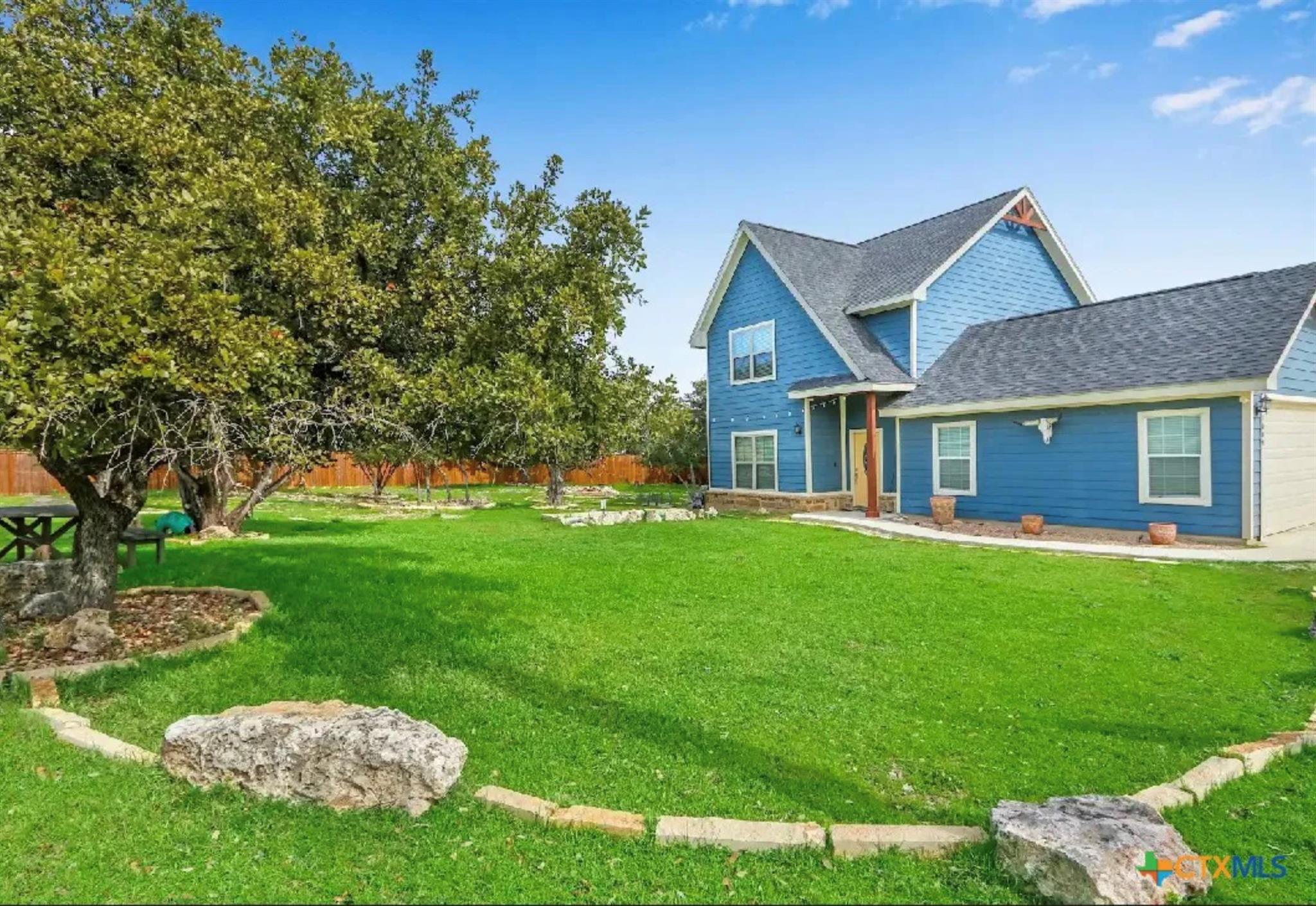 1009 EAGLE FLIGHT DR