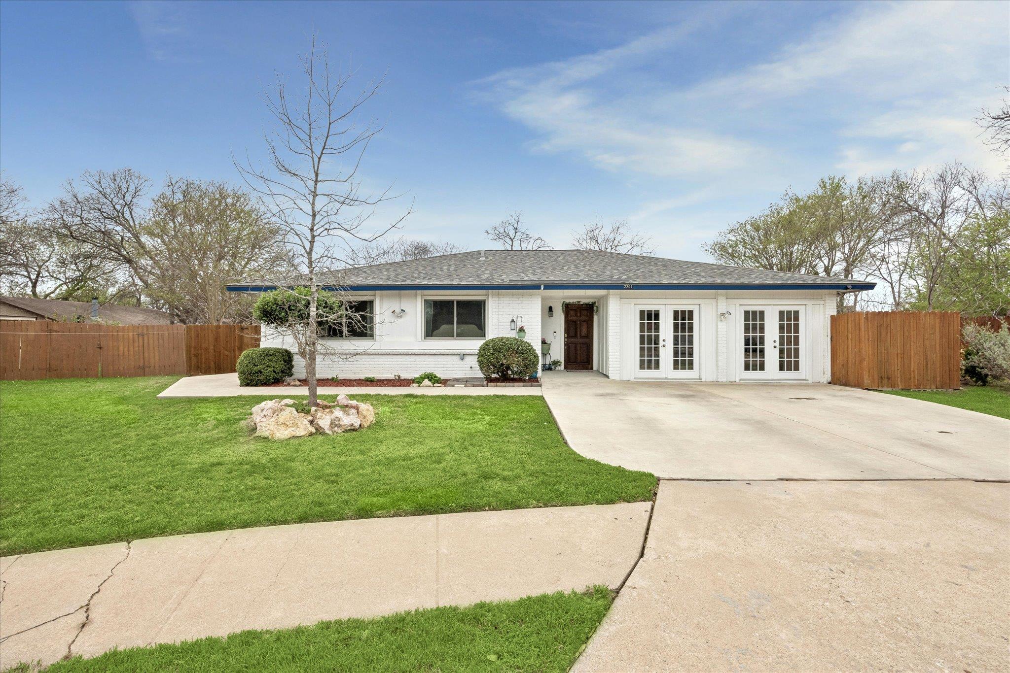 Single Family Residence