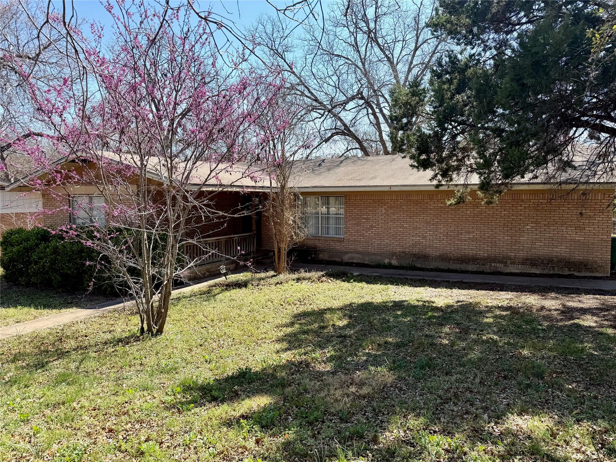 Single Family Residence