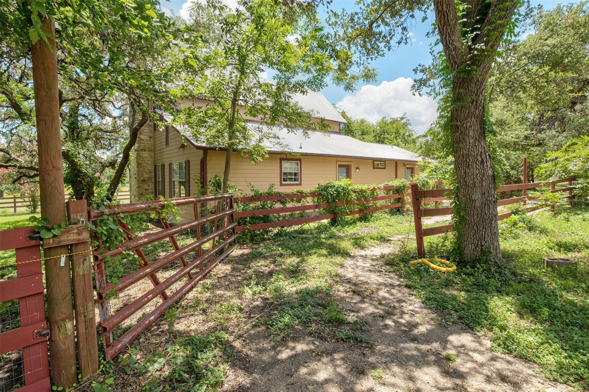 Single Family Residence