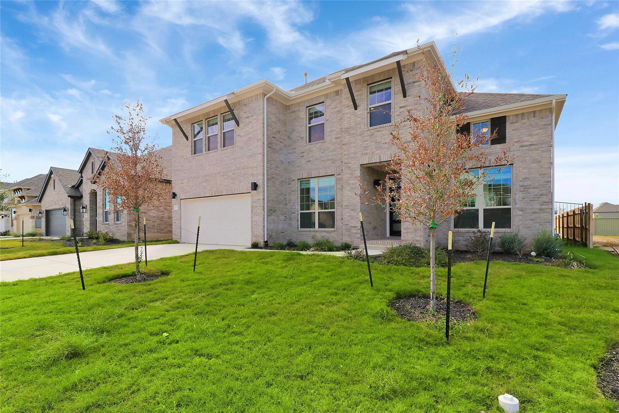 532 Great Lawn