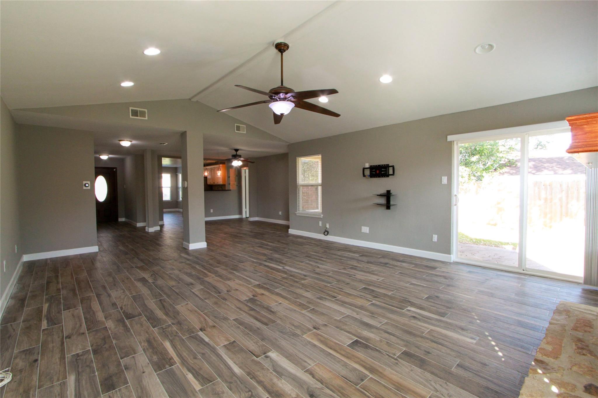 Single Family Residence