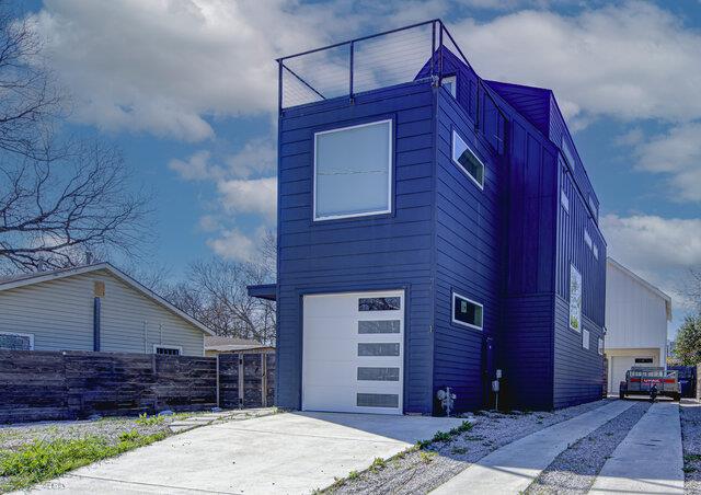 Single Family Residence