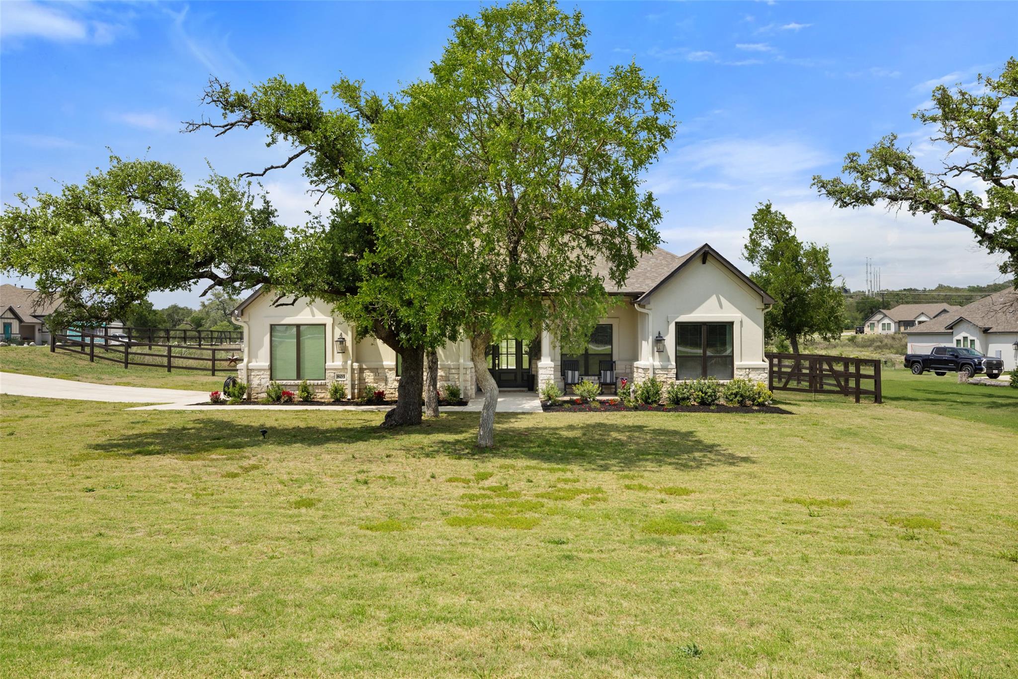 803 Spicewood Trails