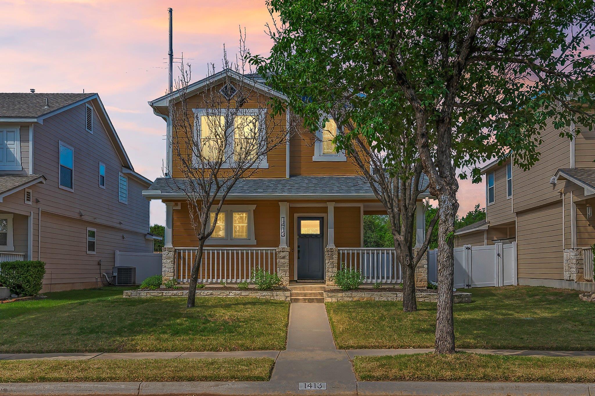 1413 Davis Mountain
