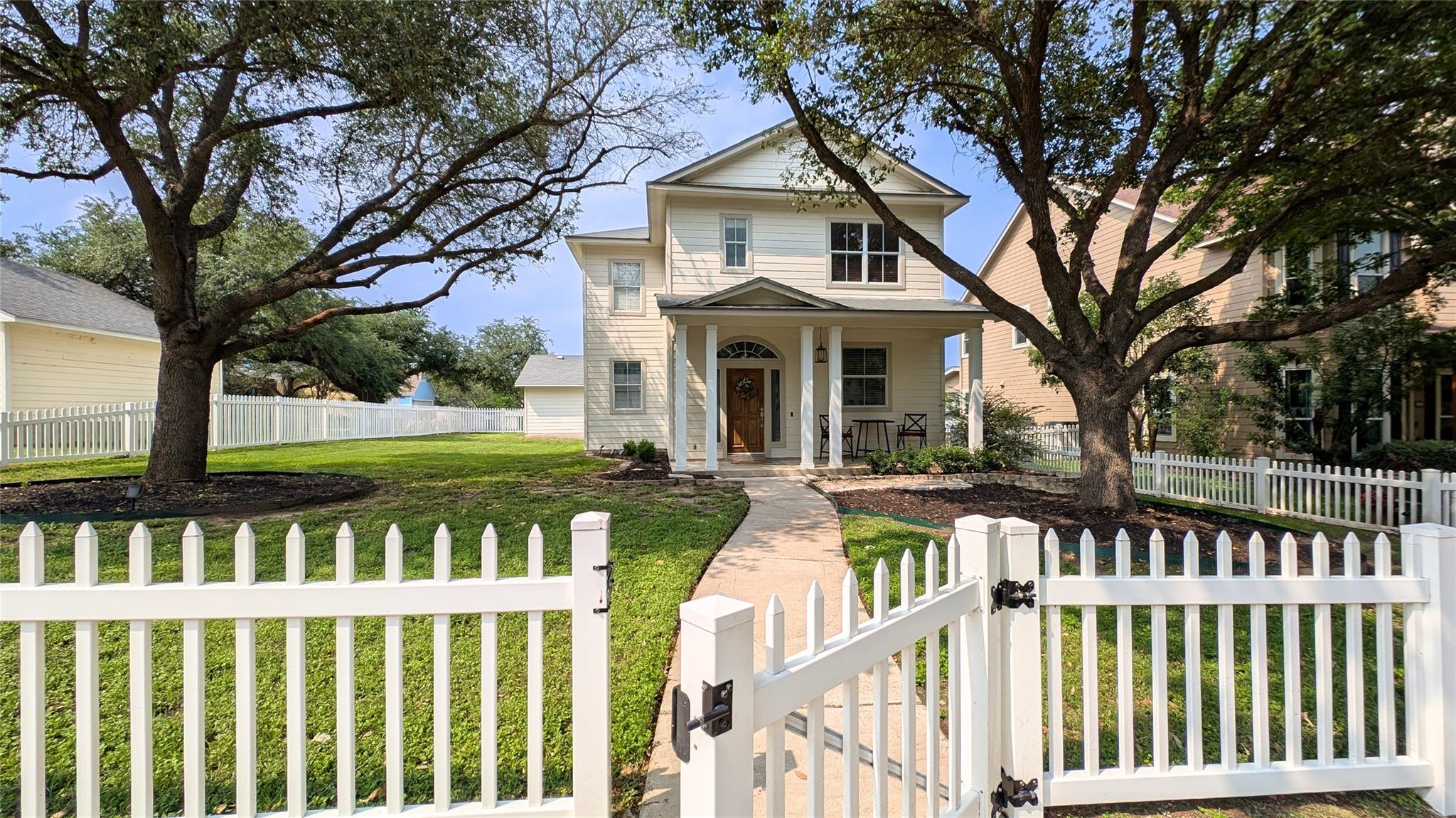 Single Family Residence