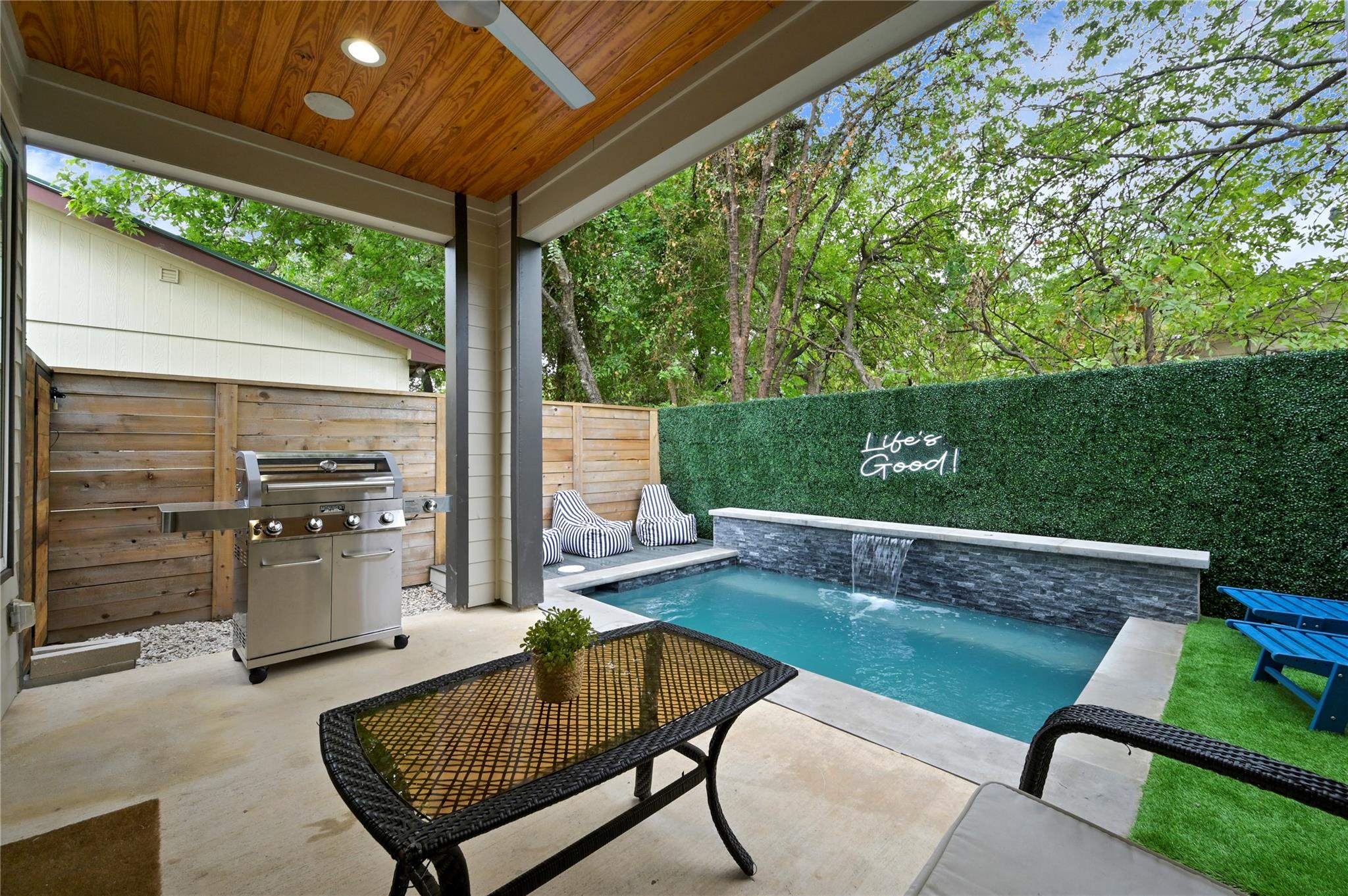 Single Family Residence