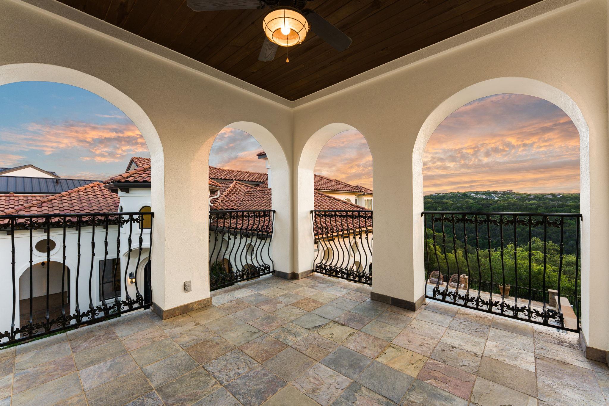 Photo 34