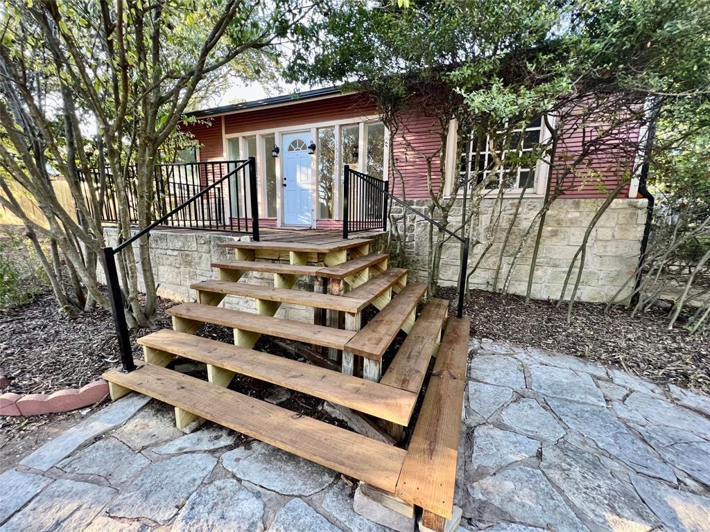 Single Family Residence