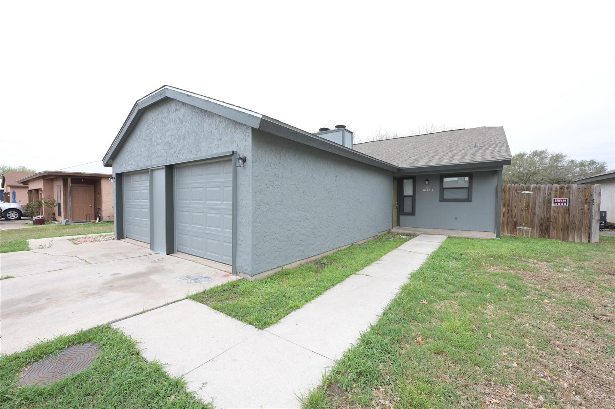 1003 Crockett