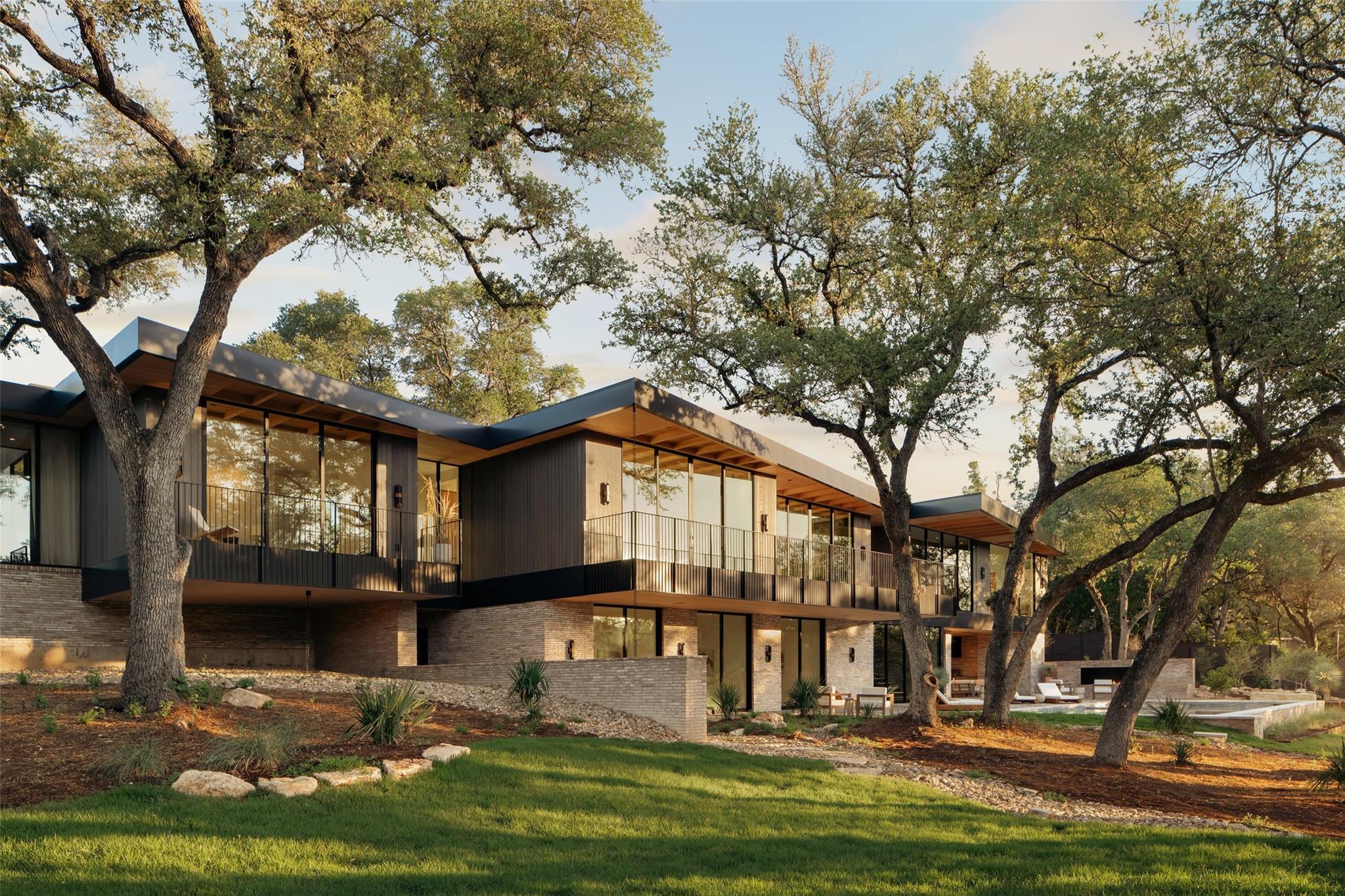 7001 Oak Shores & 3607 Robbins