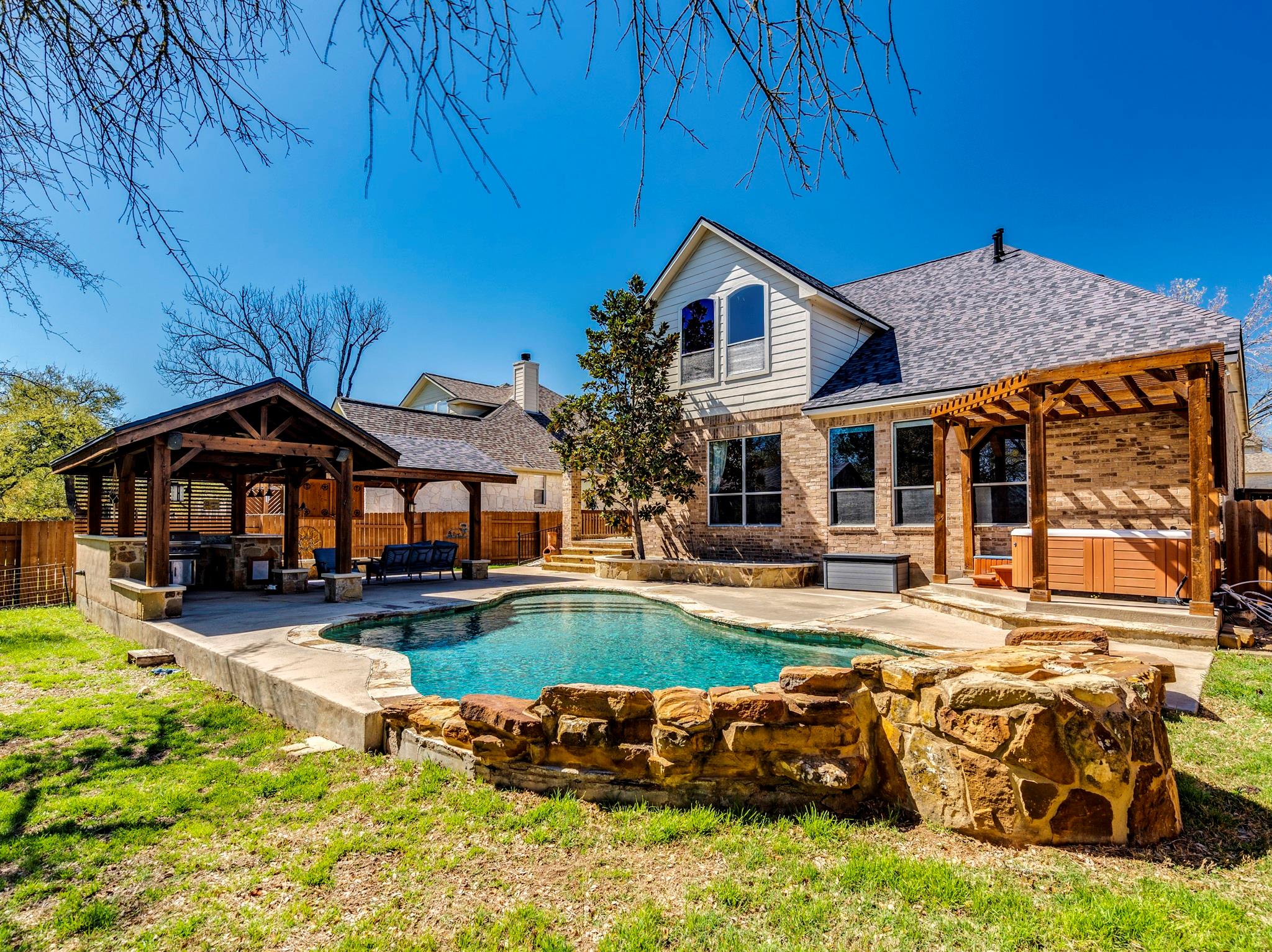 Single Family Residence