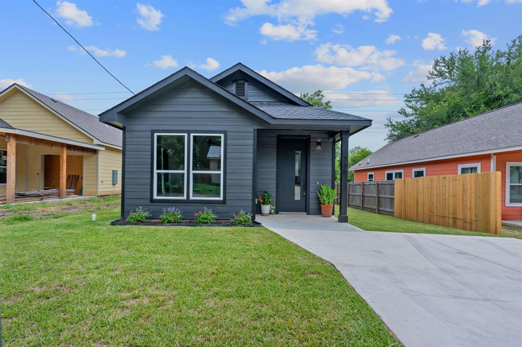 Single Family Residence