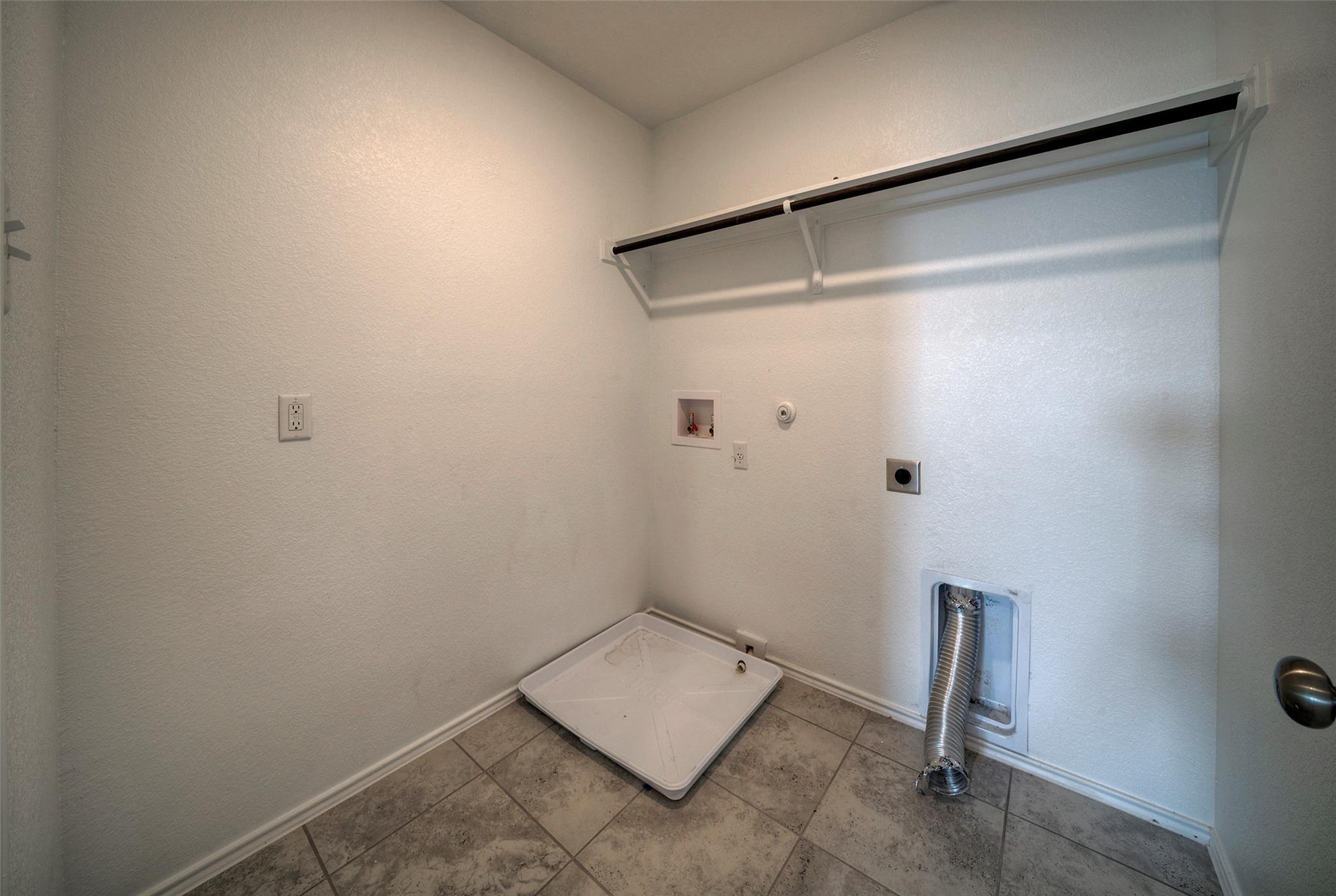 Photo 32