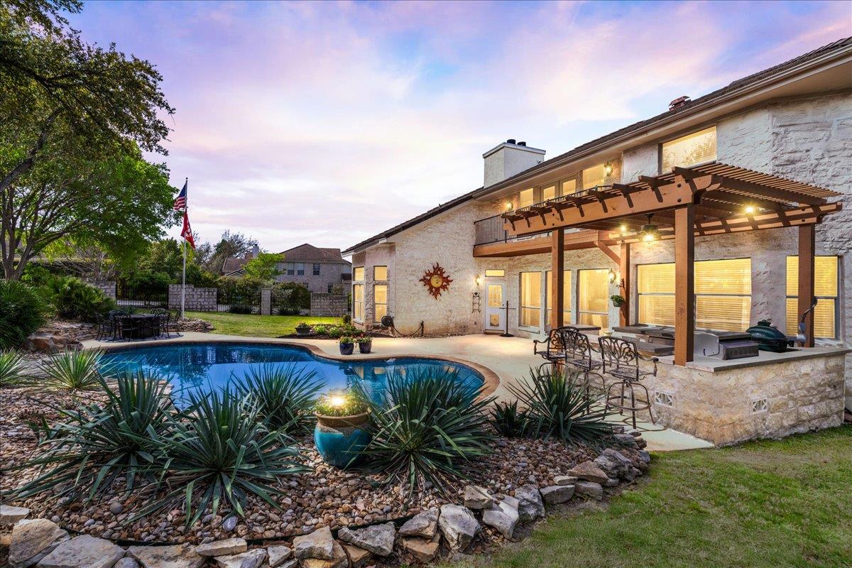 Single Family Residence