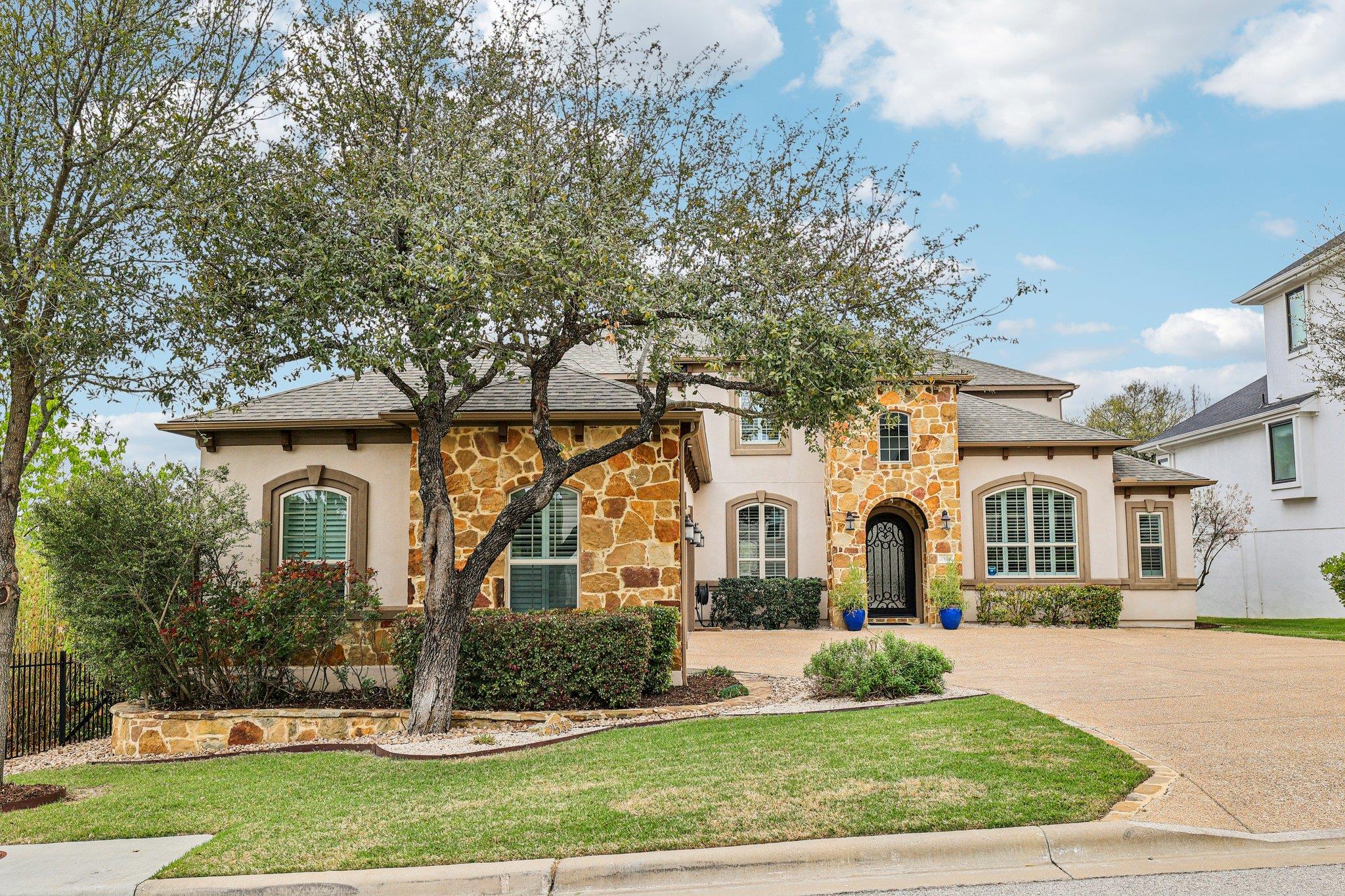 Single Family Residence