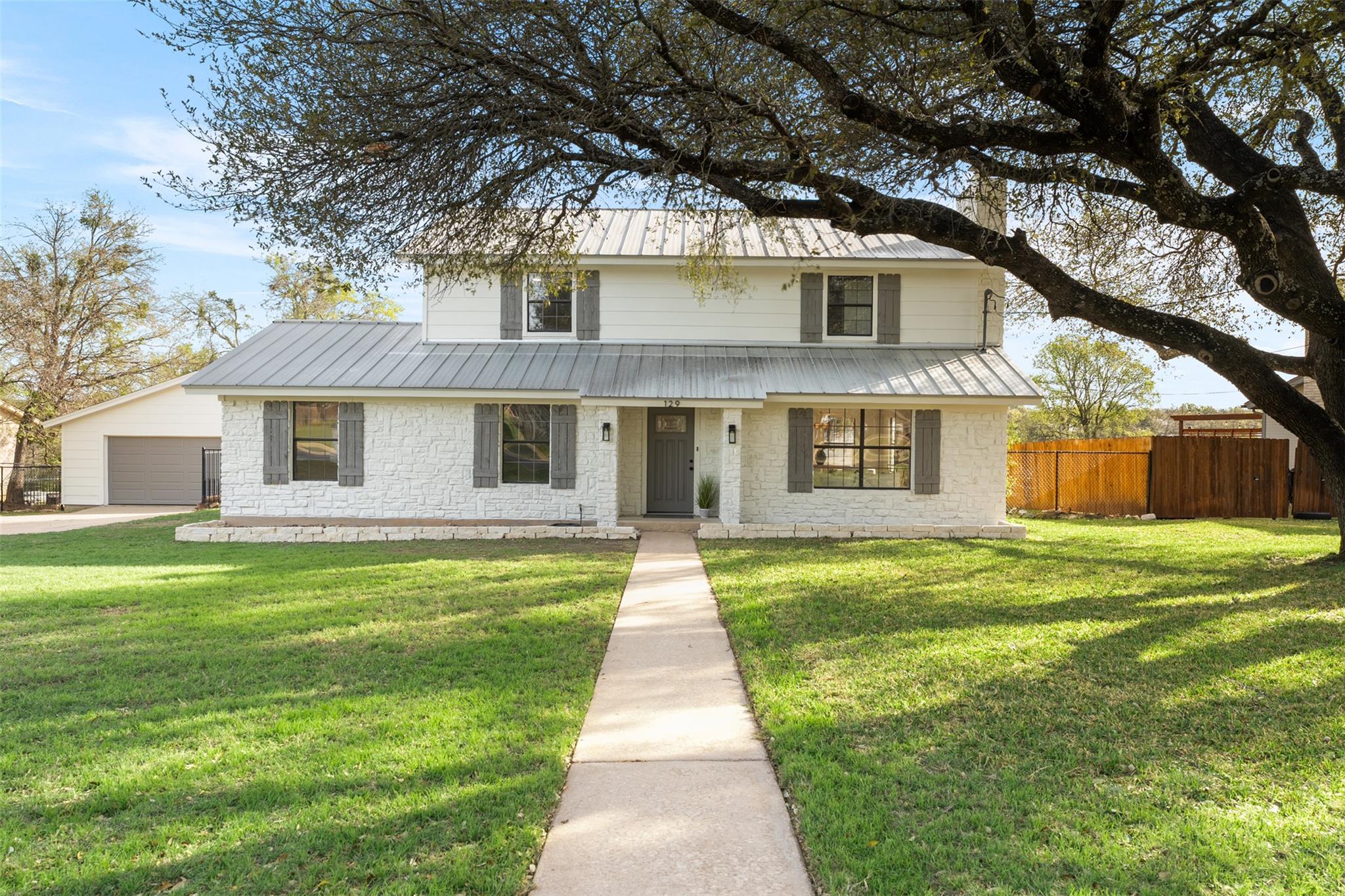 Single Family Residence