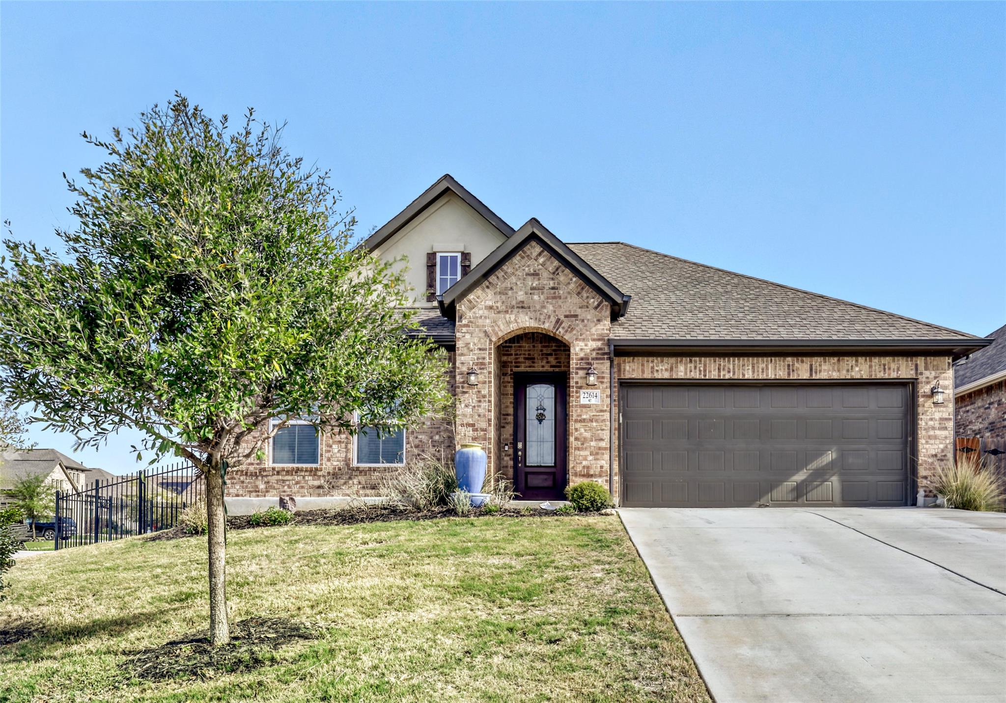Single Family Residence
