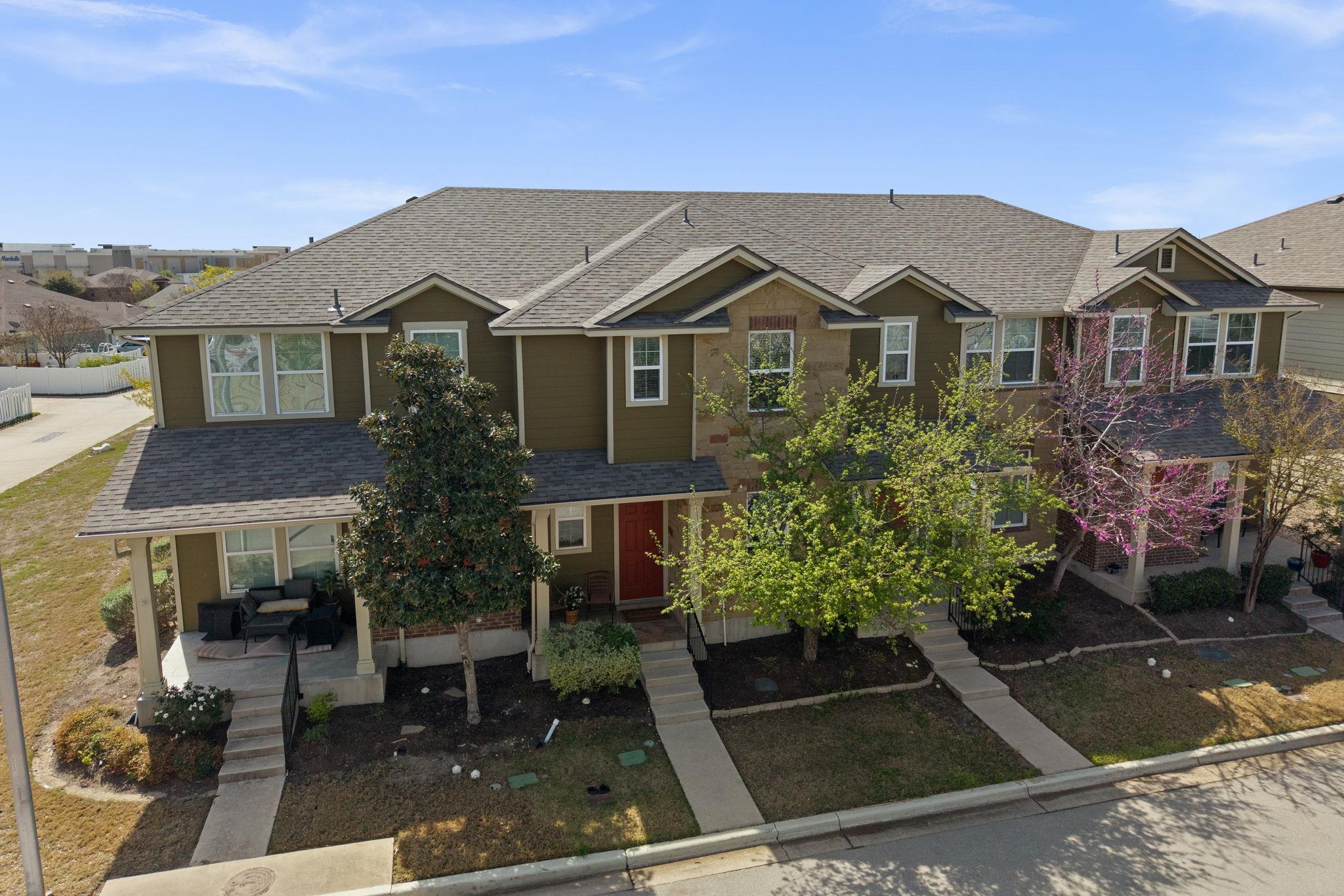 1044 Lost Pines