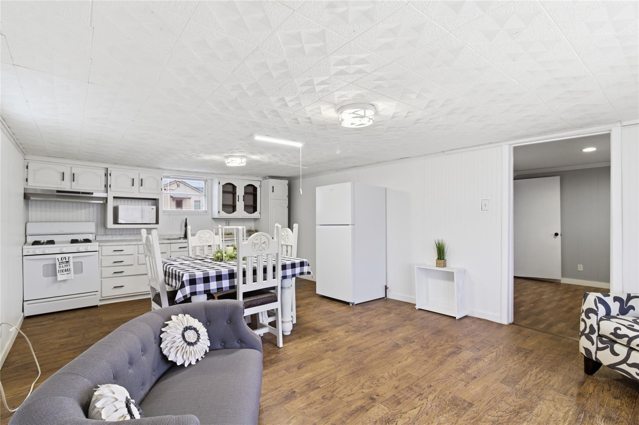 14 Post Oak