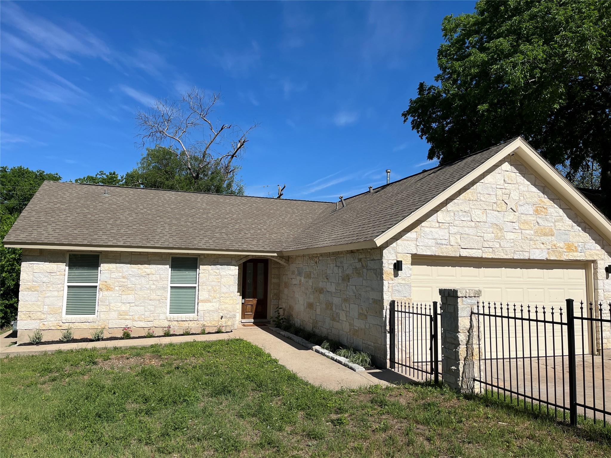 Single Family Residence