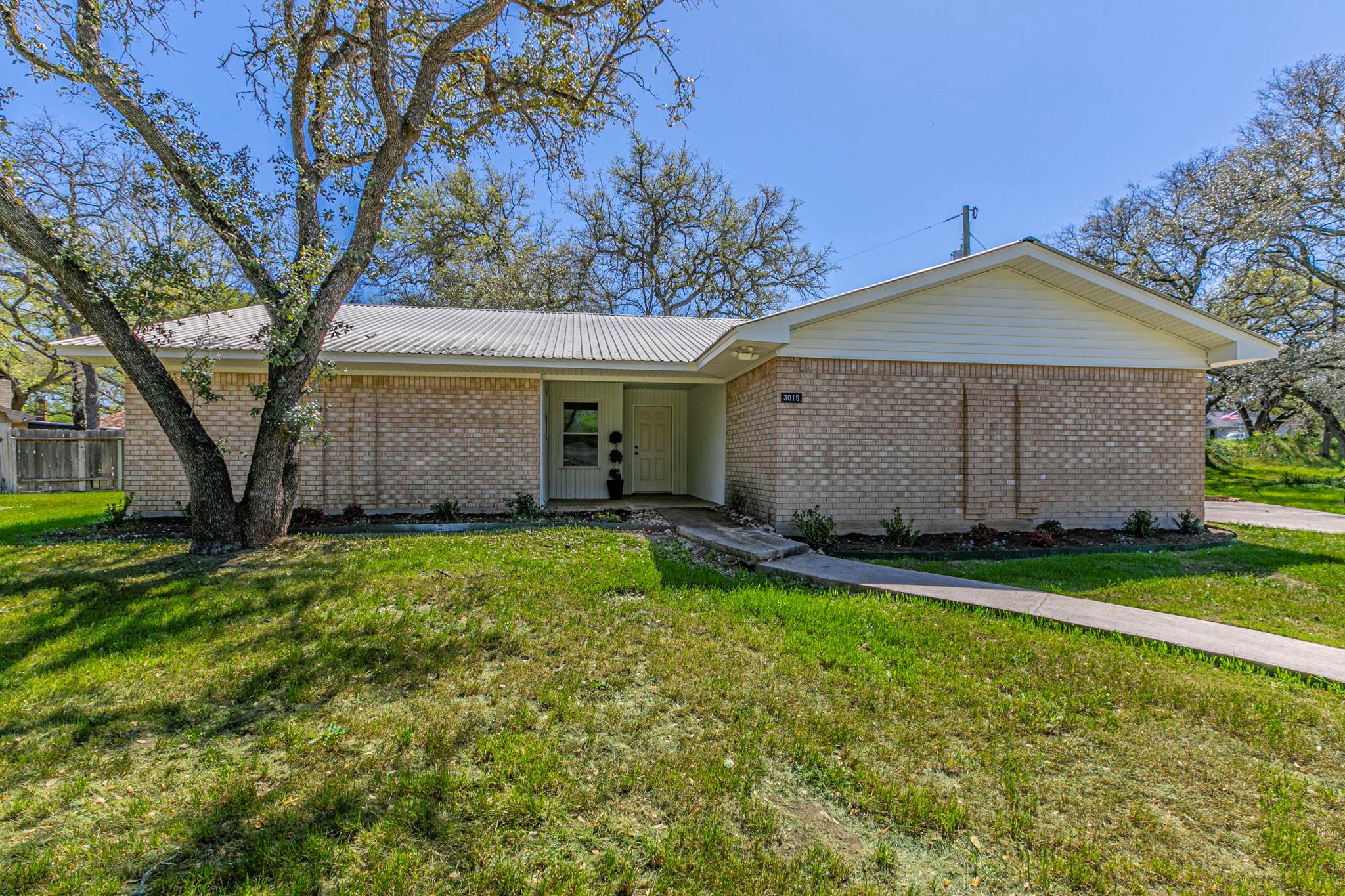 Single Family Residence