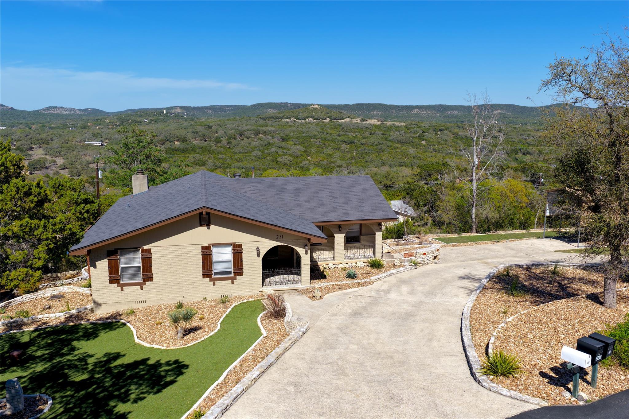 Single Family Residence