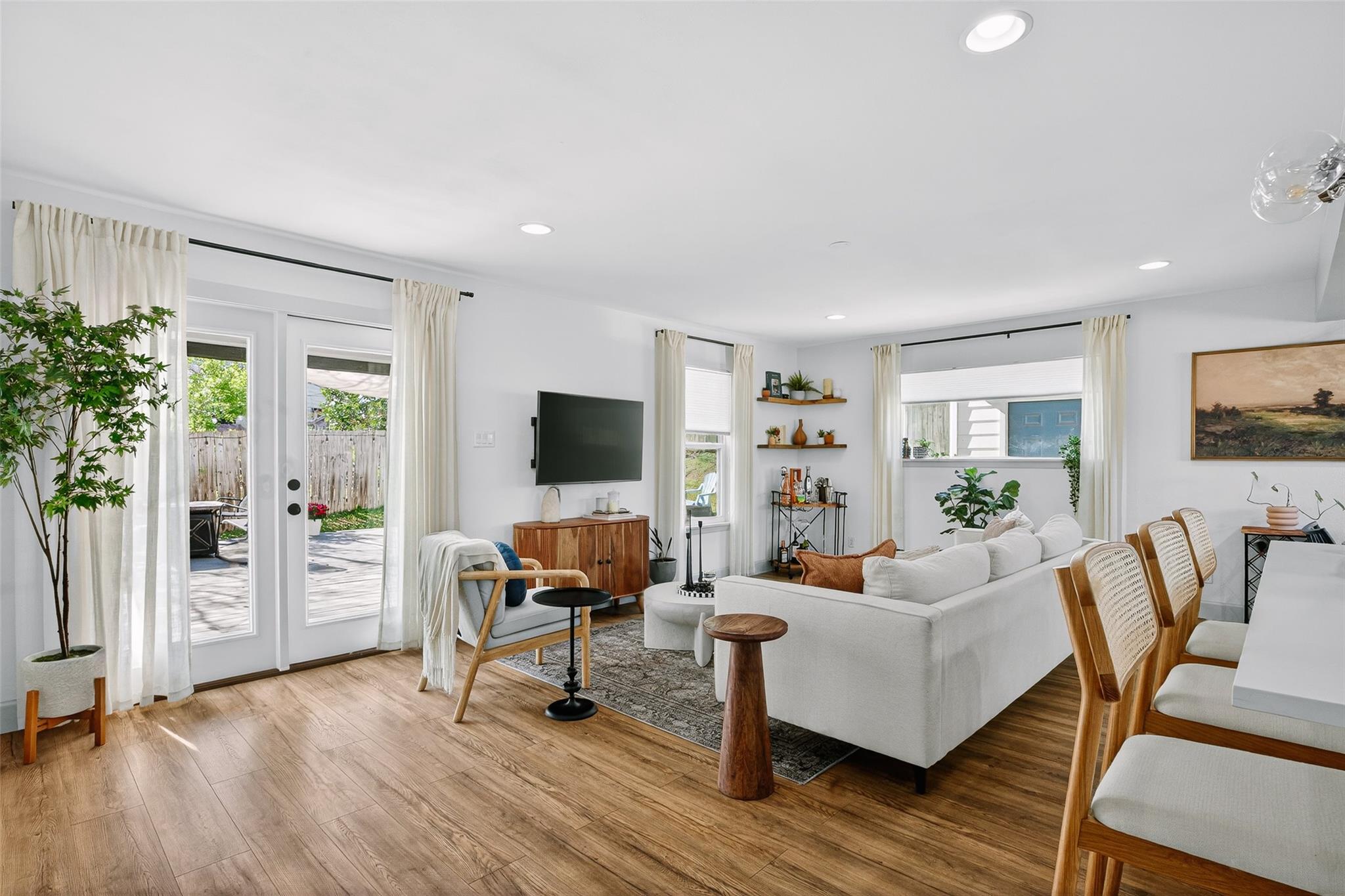 Single Family Residence