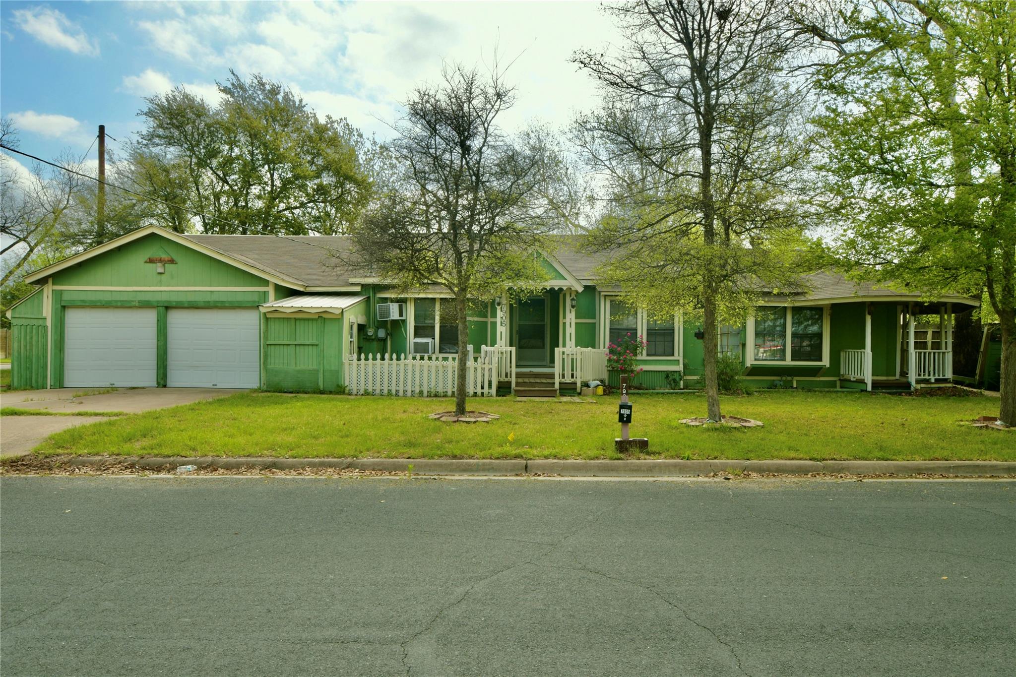 Single Family Residence
