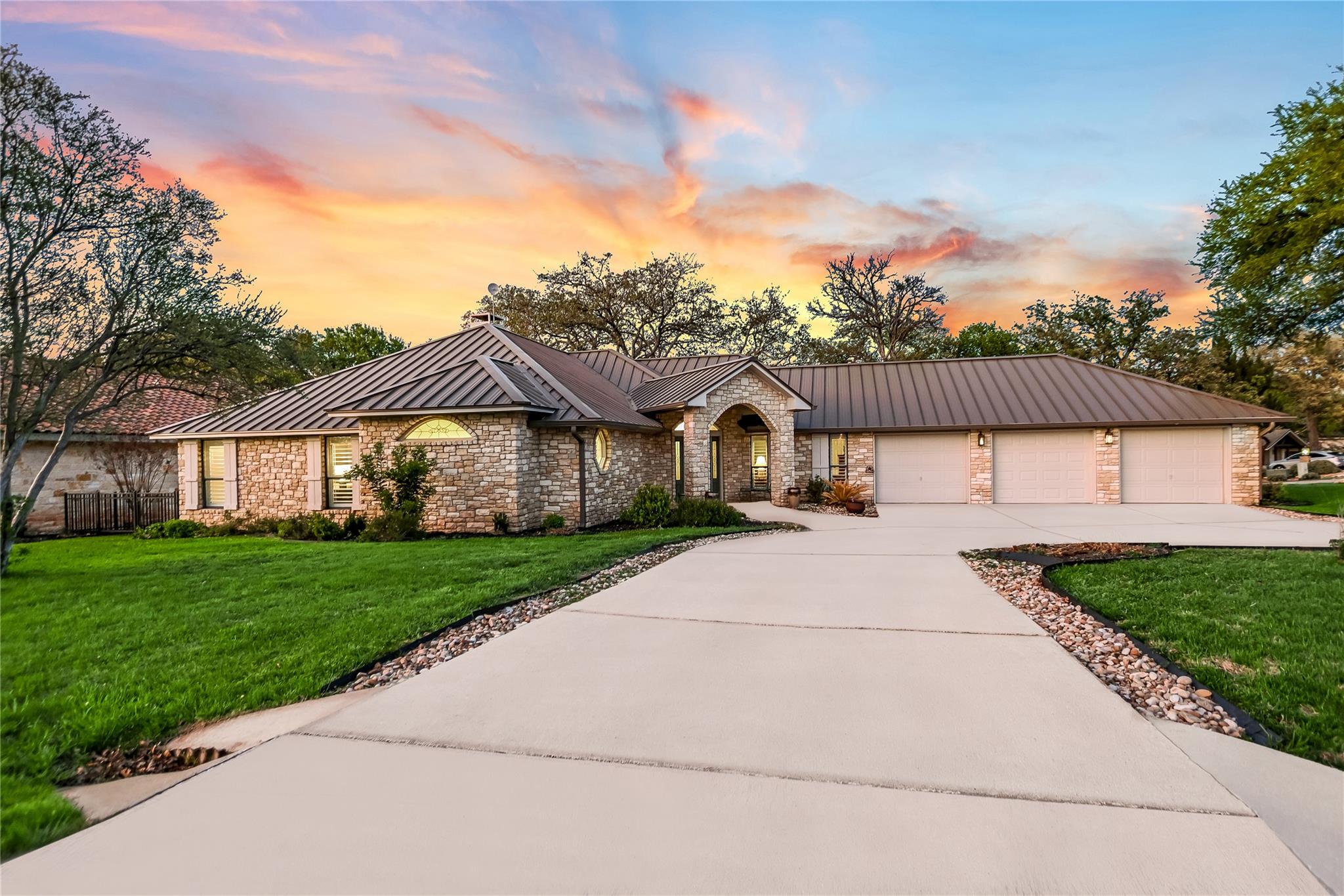 Single Family Residence