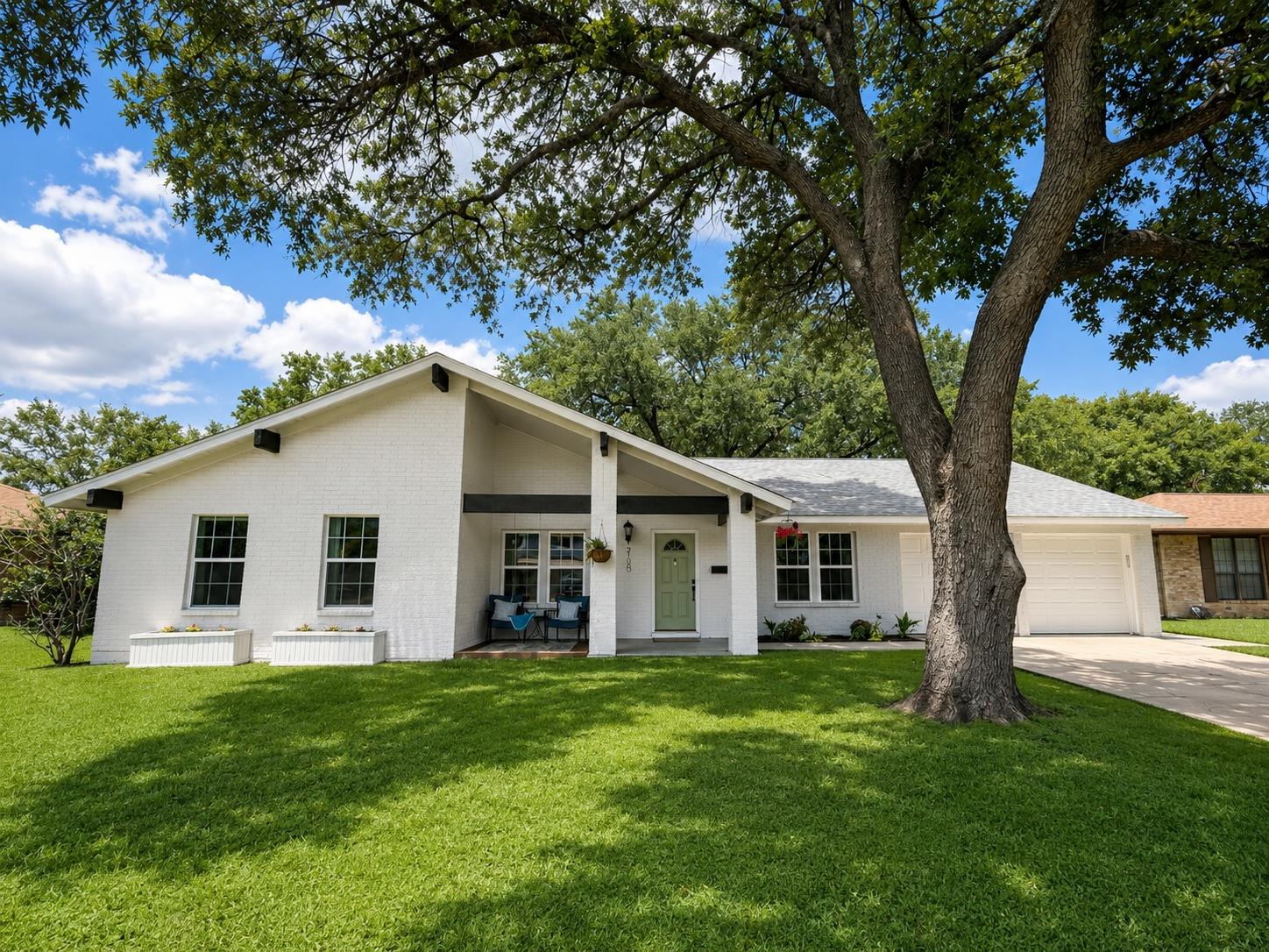 Single Family Residence