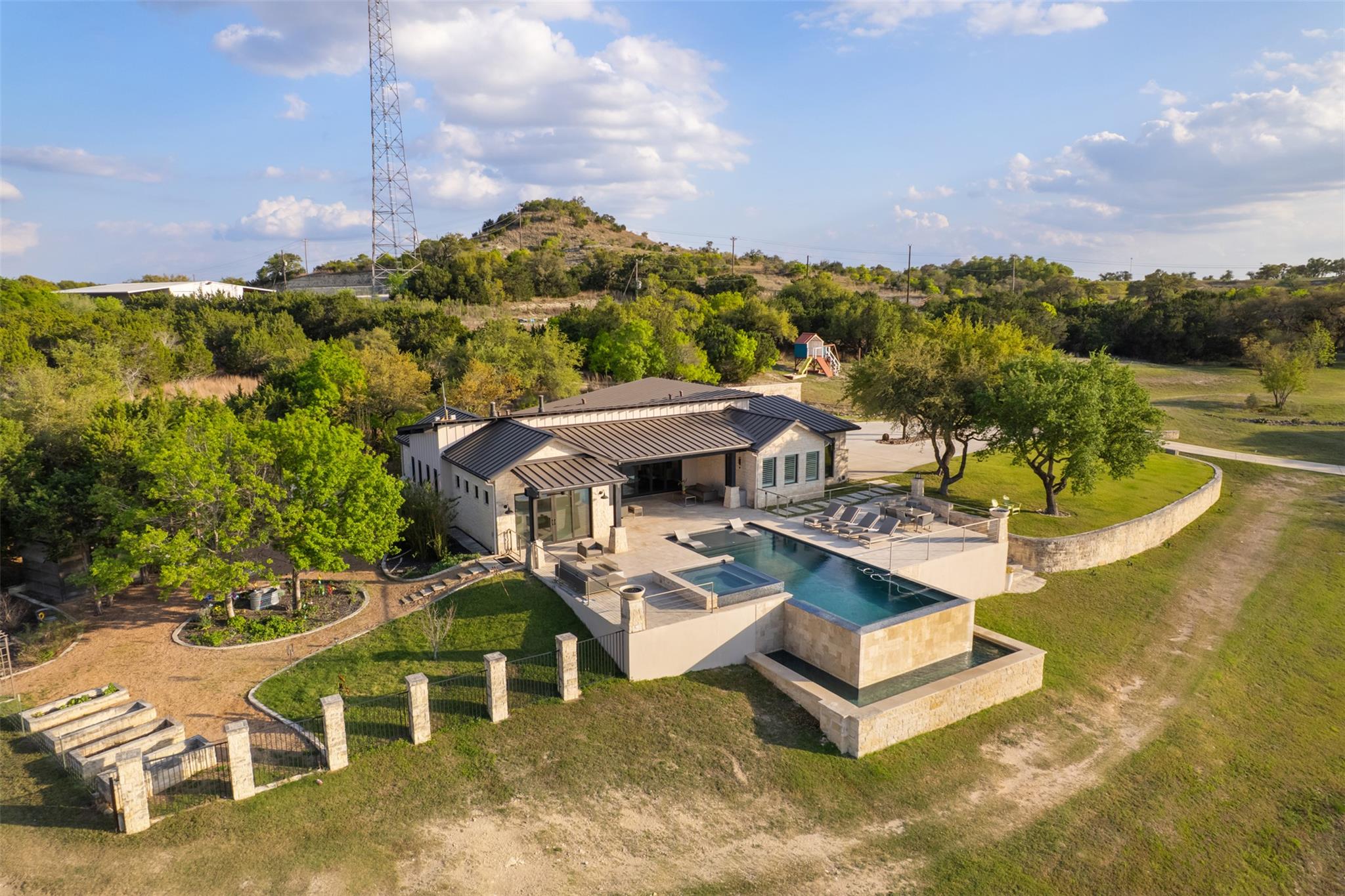 Single Family Residence