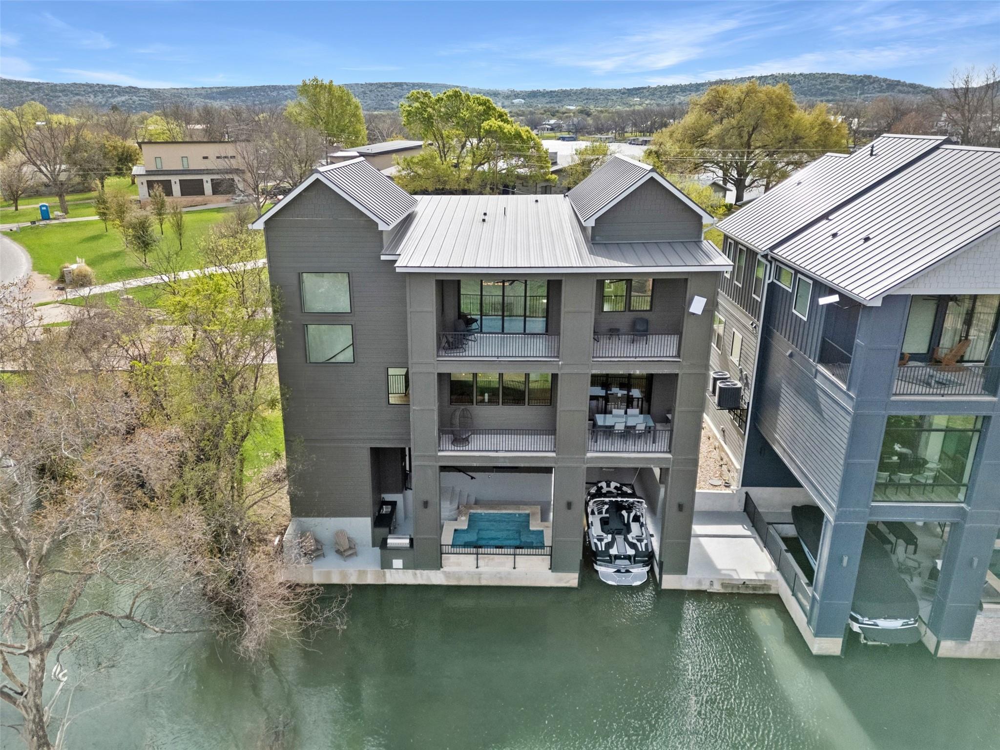 Single Family Residence