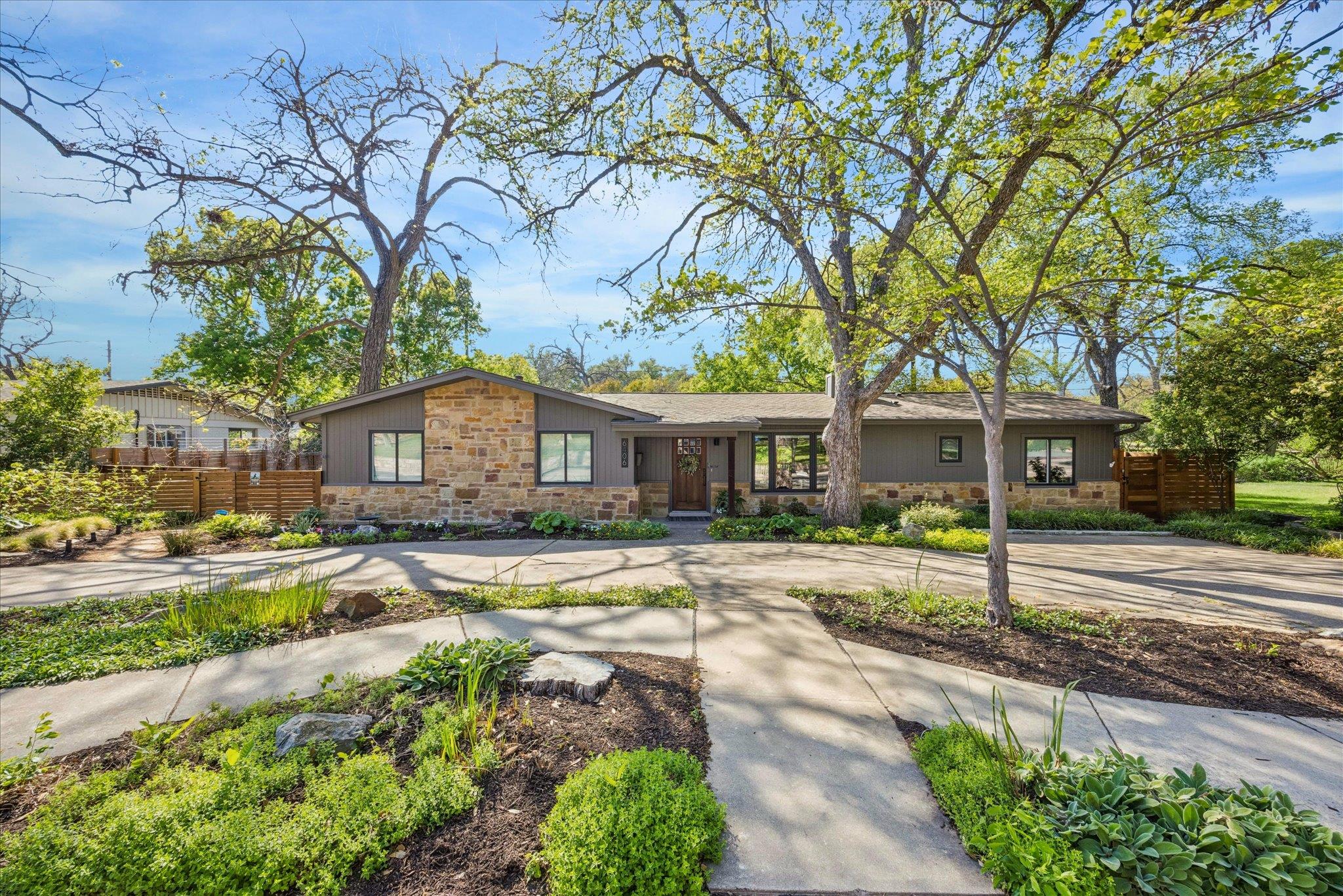 Single Family Residence