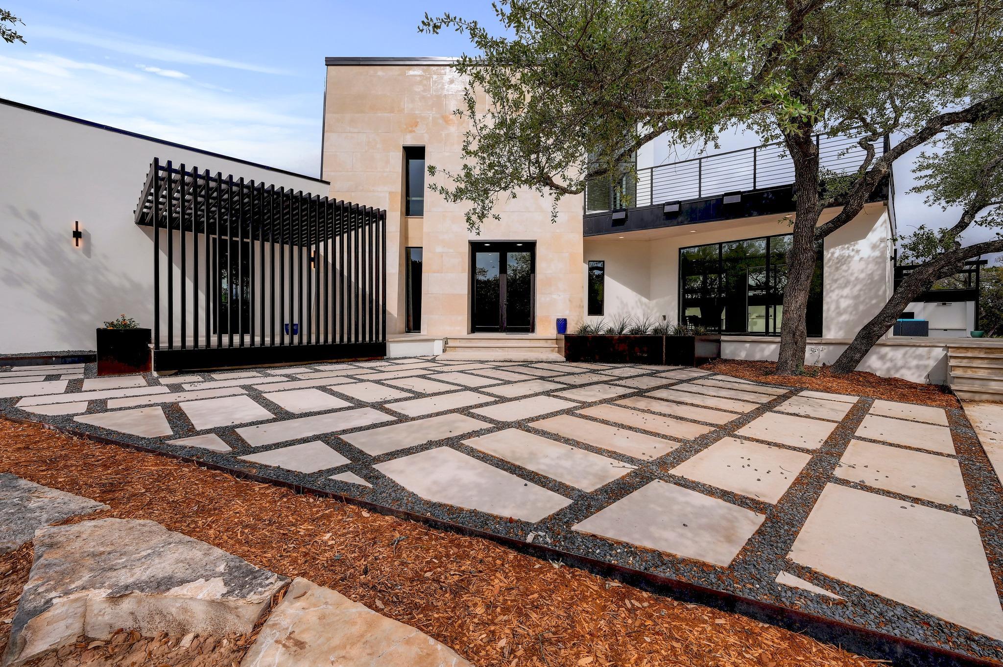 Single Family Residence