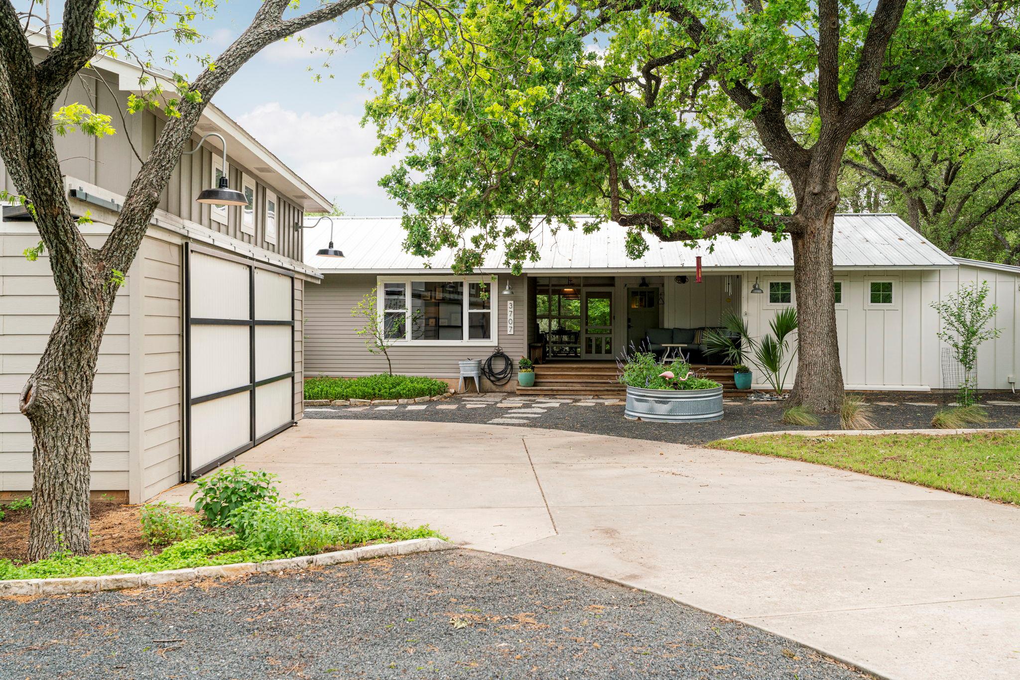 Single Family Residence